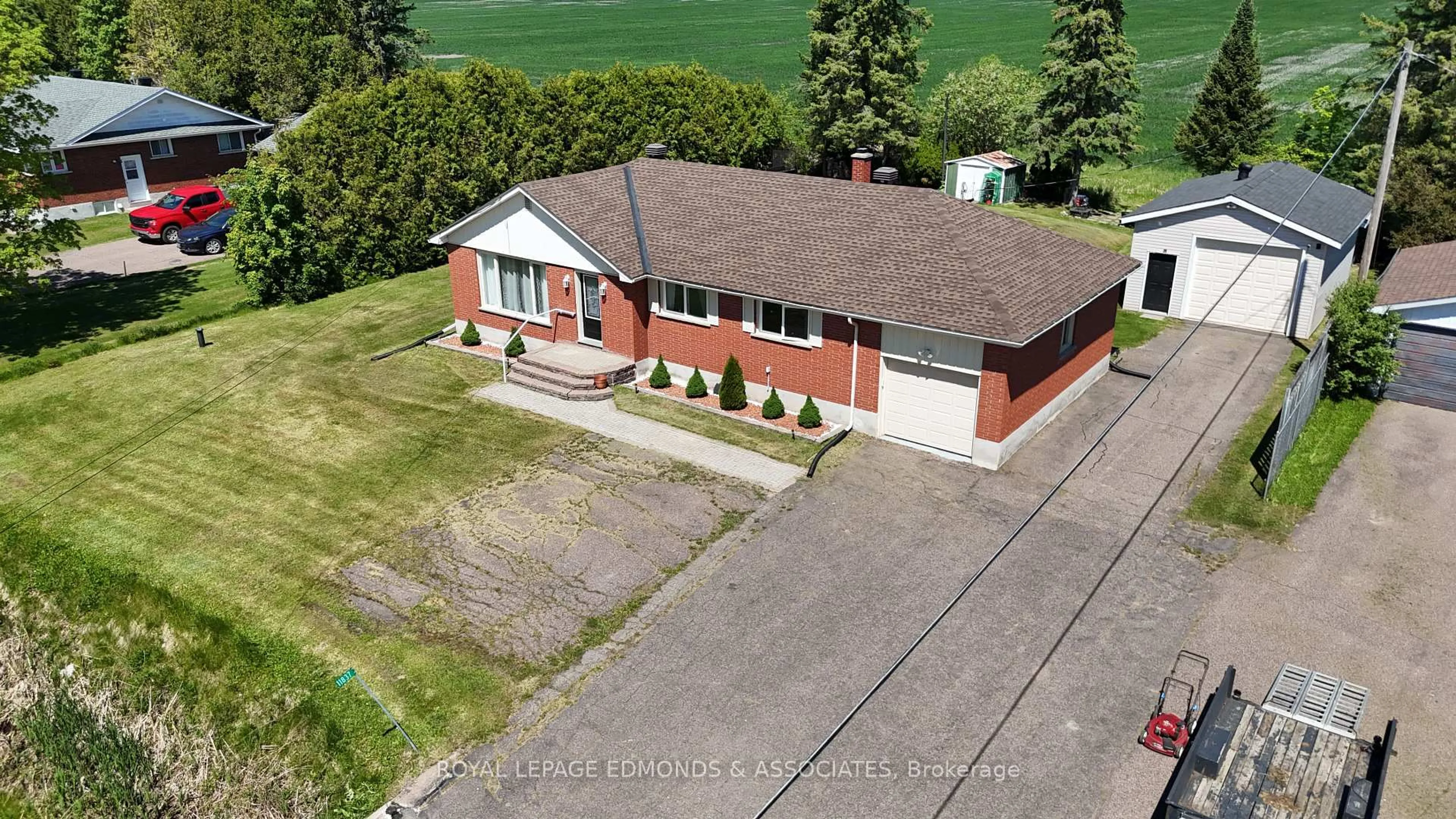 A pic from outside/outdoor area/front of a property/back of a property/a pic from drone, building for 11837 Round Lake Rd, Pembroke Ontario K8A 6W8