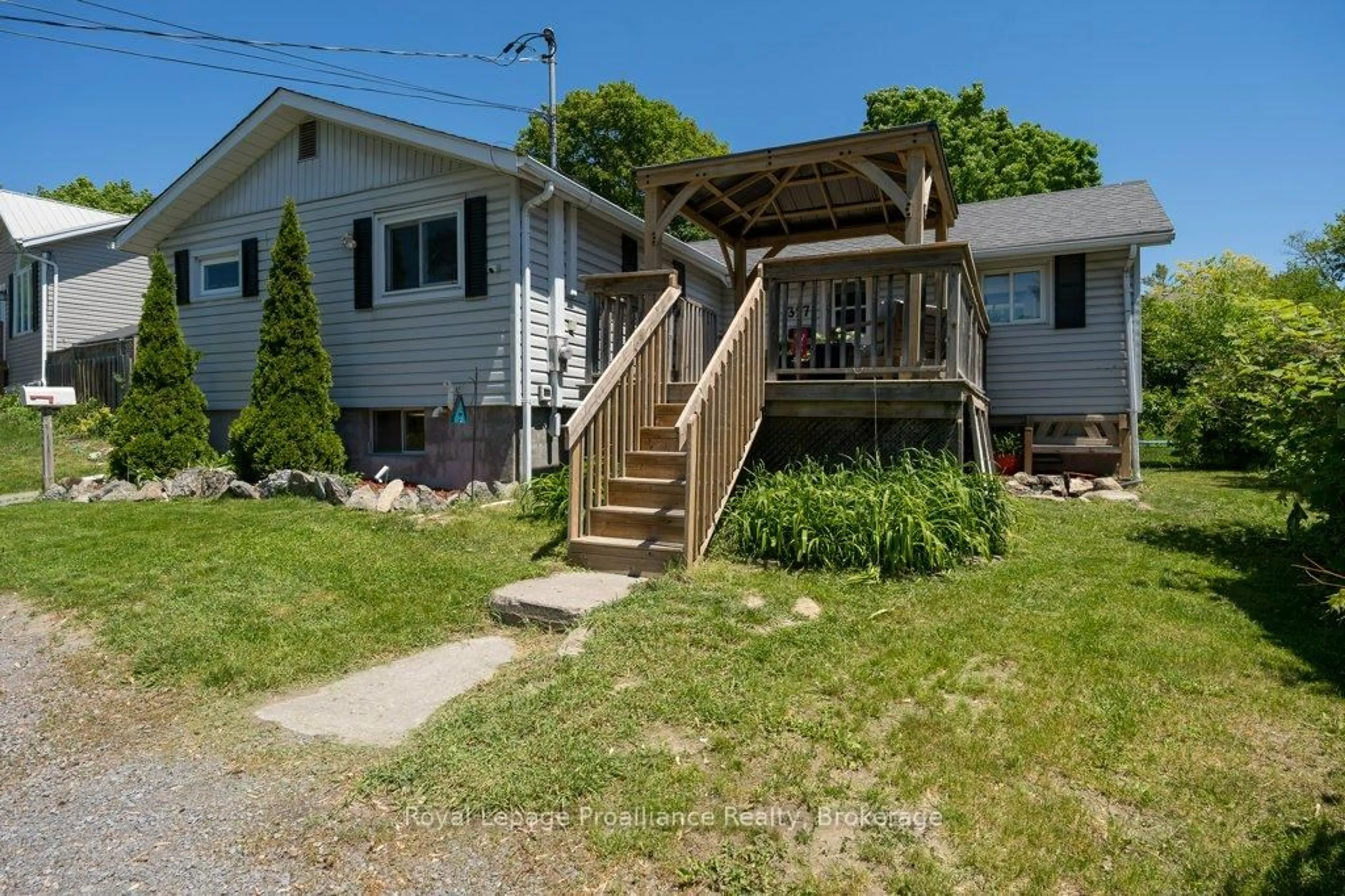 Patio, water/lake/river/ocean view for 327 Sidney St, Quinte West Ontario K8V 2V1