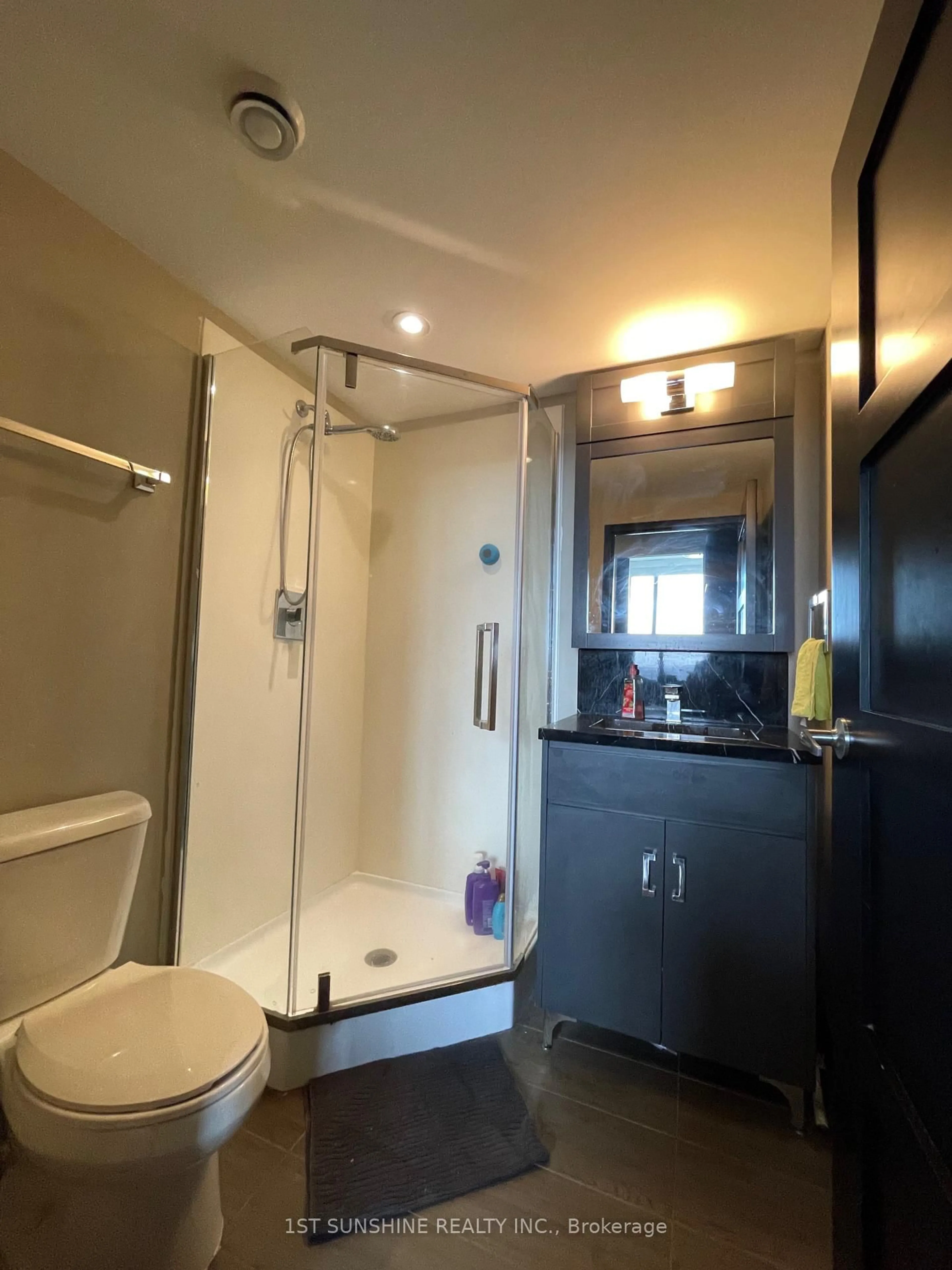 Standard bathroom, unknown for 330 Phillip St #N2601, Waterloo Ontario N2L 3W9