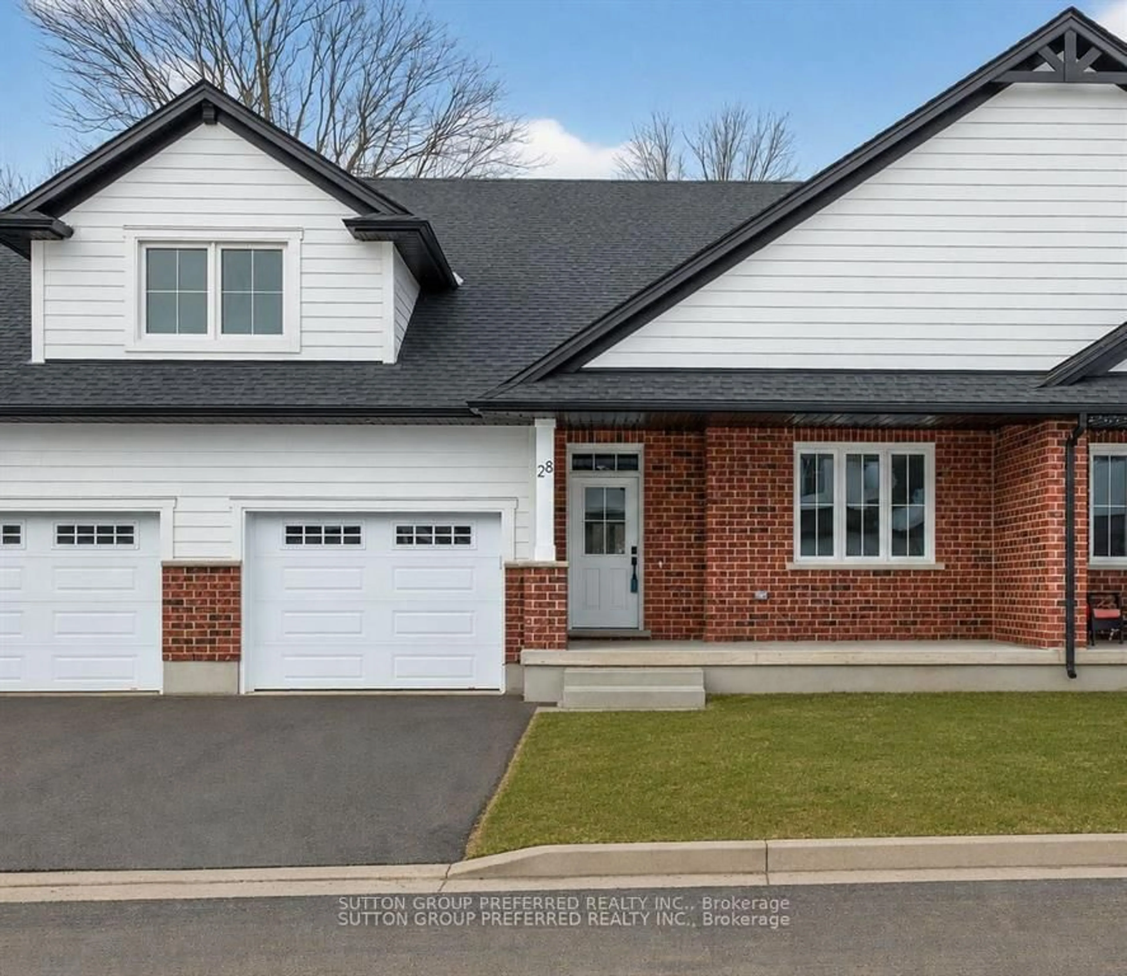 Home with brick exterior material, street for 175 GLENGARIFF Dr #28, Southwold Ontario N5P 0G1