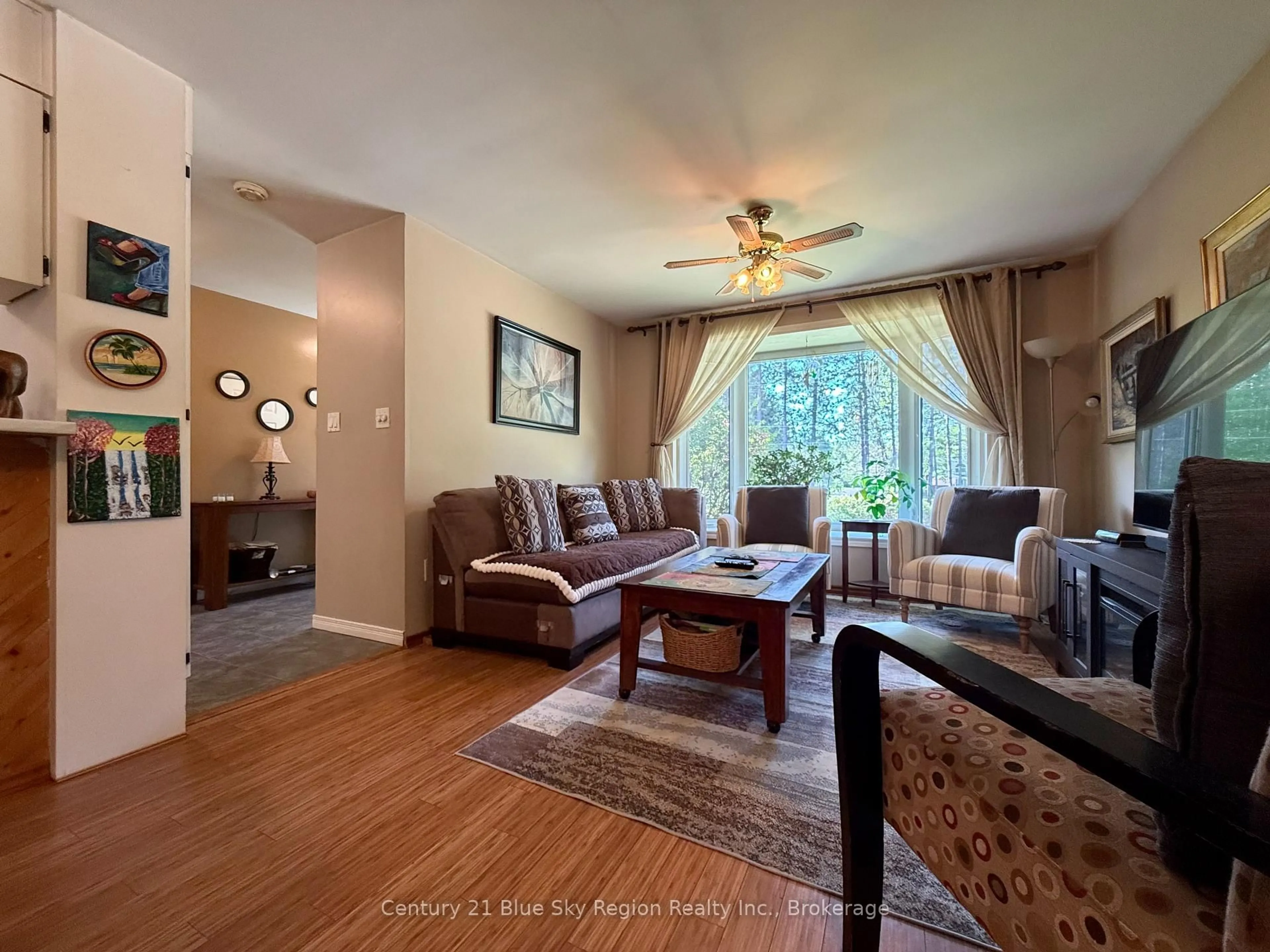 Living room with furniture, unknown for 108 Dalys Rd, North Bay Ontario P1B 8G4
