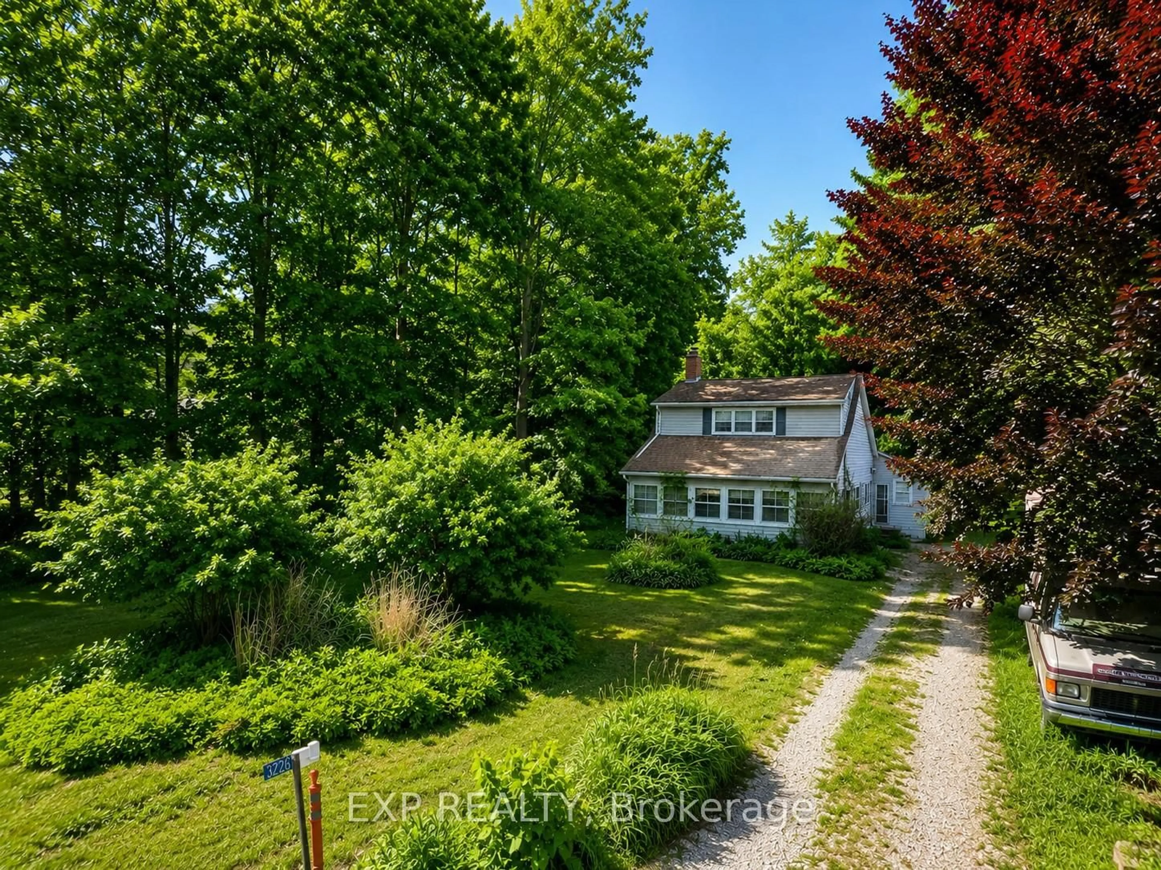A pic from outside/outdoor area/front of a property/back of a property/a pic from drone, forest/trees view for 3226 Pine Ave, Fort Erie Ontario L0S 1N0