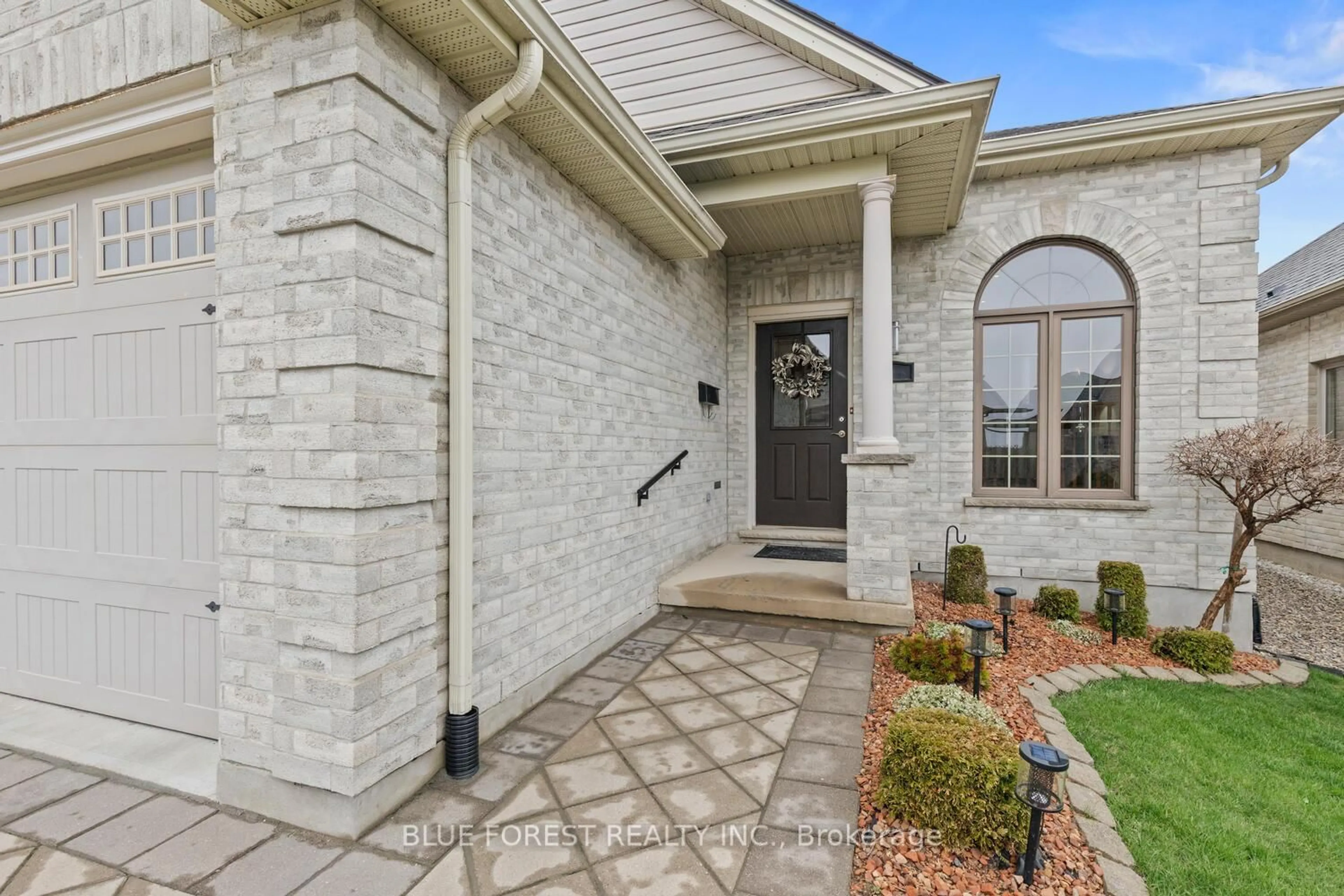 Unknown for 2615 Colonel Talbot Rd #4, London South Ontario N6K 5B4