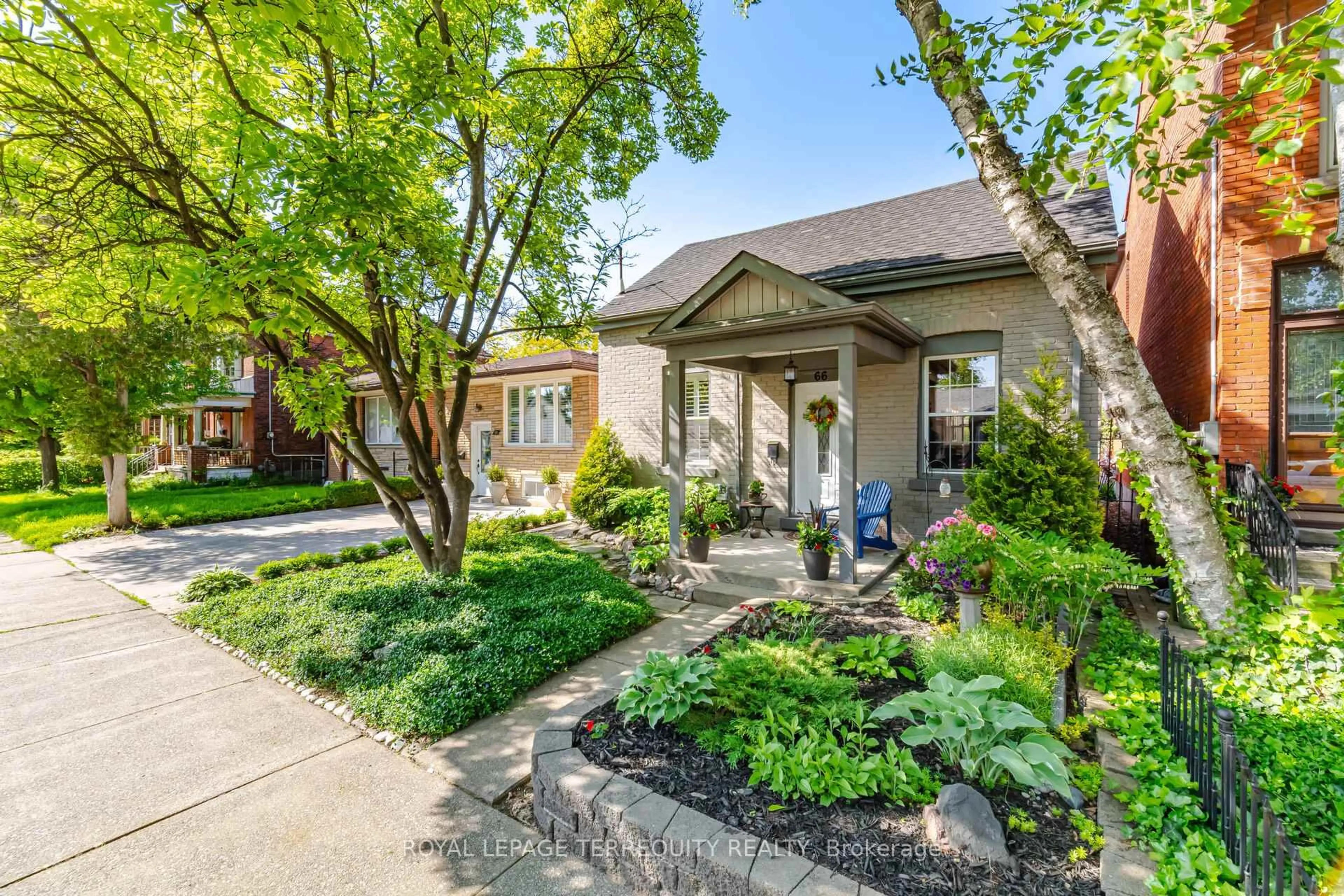 Unknown for 66 Chatham St, Hamilton Ontario L8P 2B4
