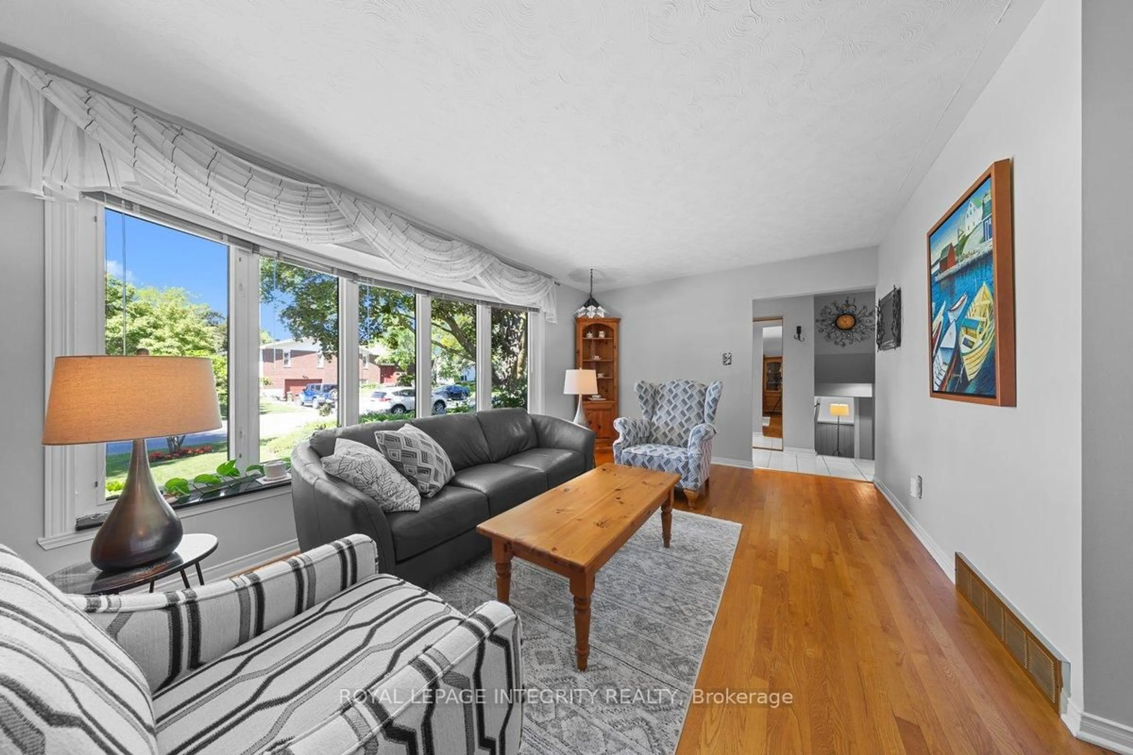 Unknown for 30 Biscayne Cres, Ottawa Ontario K2E 6Y9
