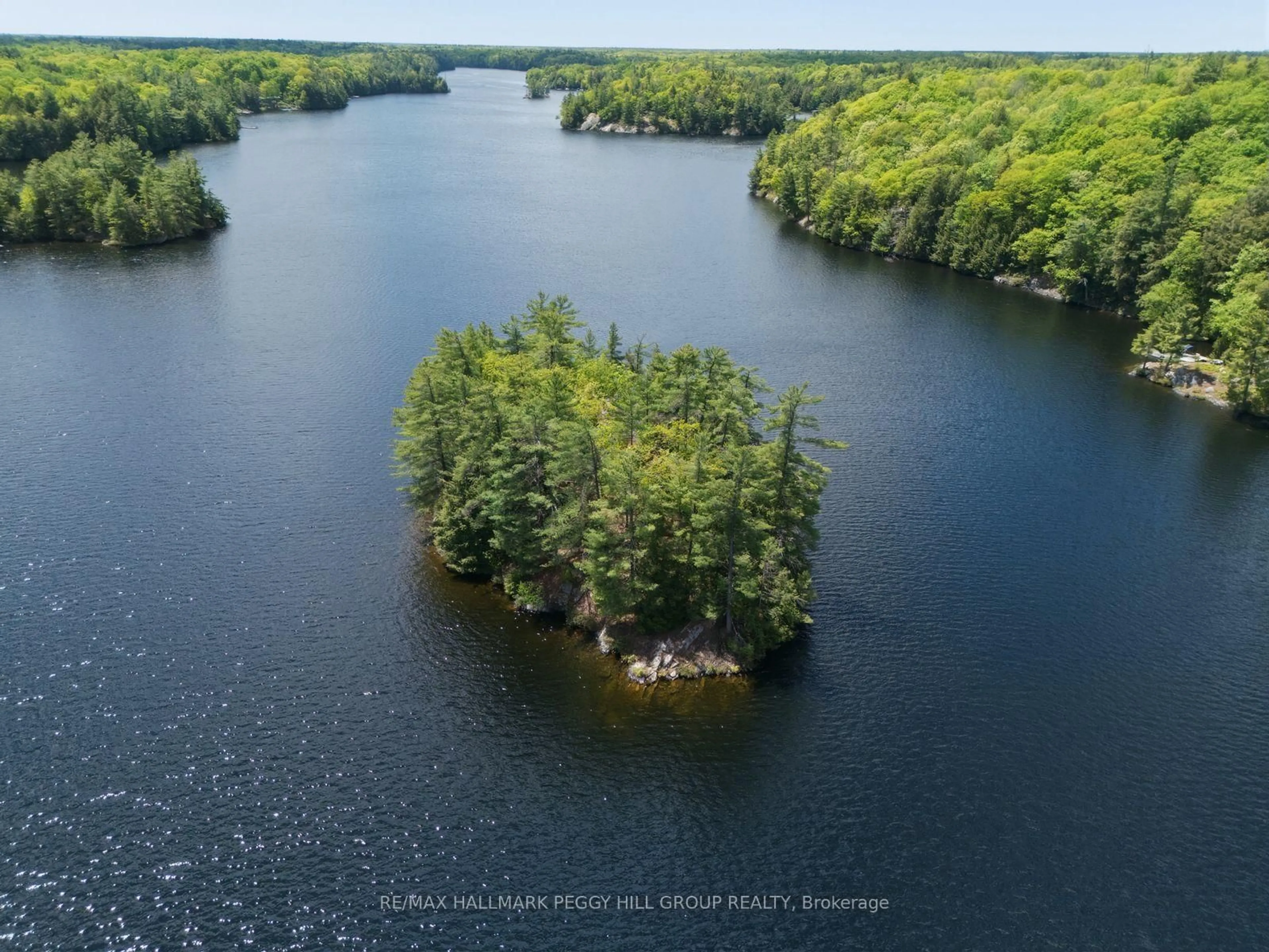 A pic from outside/outdoor area/front of a property/back of a property/a pic from drone, water/lake/river/ocean view for 10 Crane Lake Water, The Archipelago Ontario P2A 0B7
