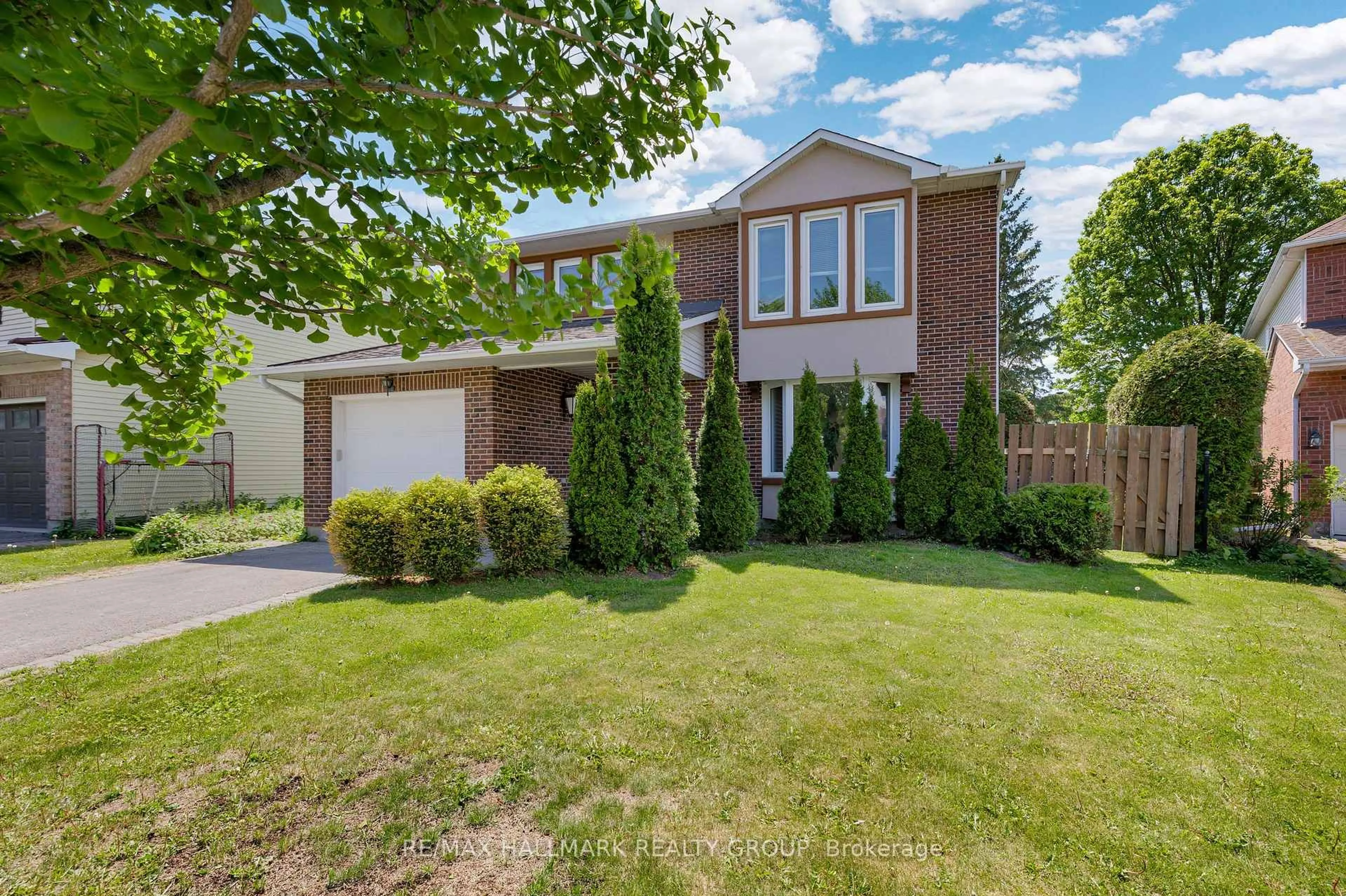 Home with brick exterior material, street for 6202 Ravine Way, Orleans Ontario K1C 2W4