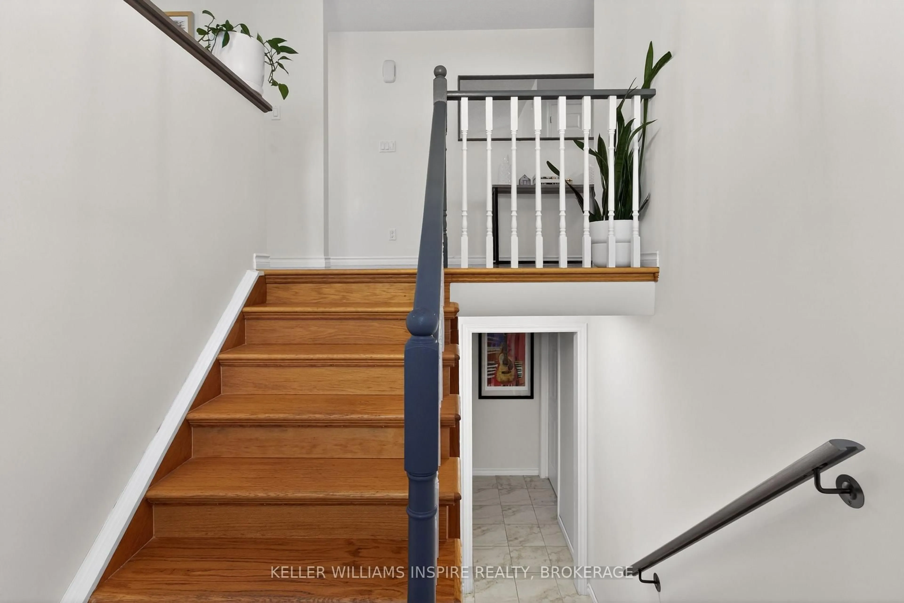 Stairs for 69 Barker Dr, Kingston Ontario K7K 6X6