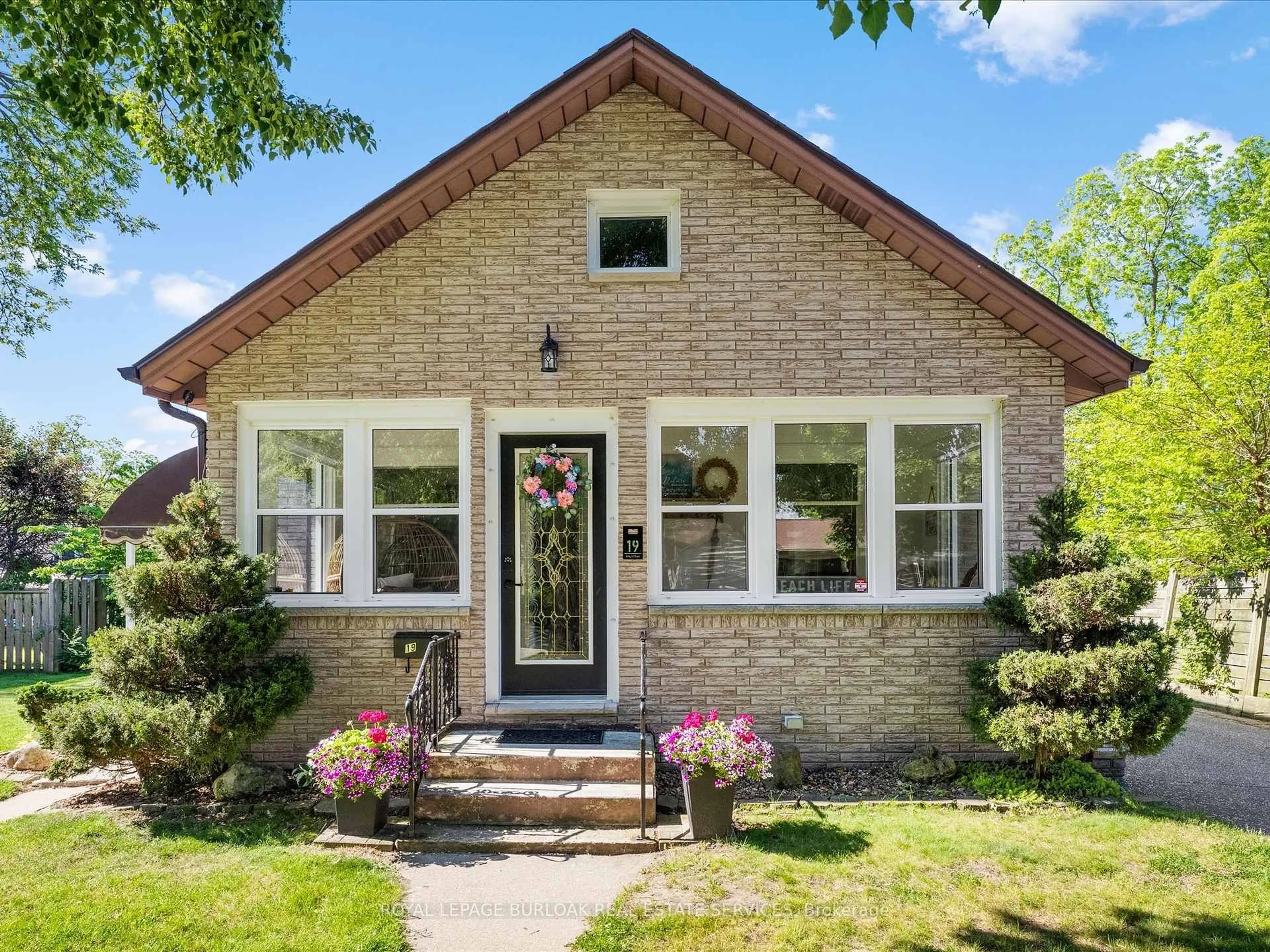Unknown for 19 Elm St, Kingsville Ontario N9Y 1W6