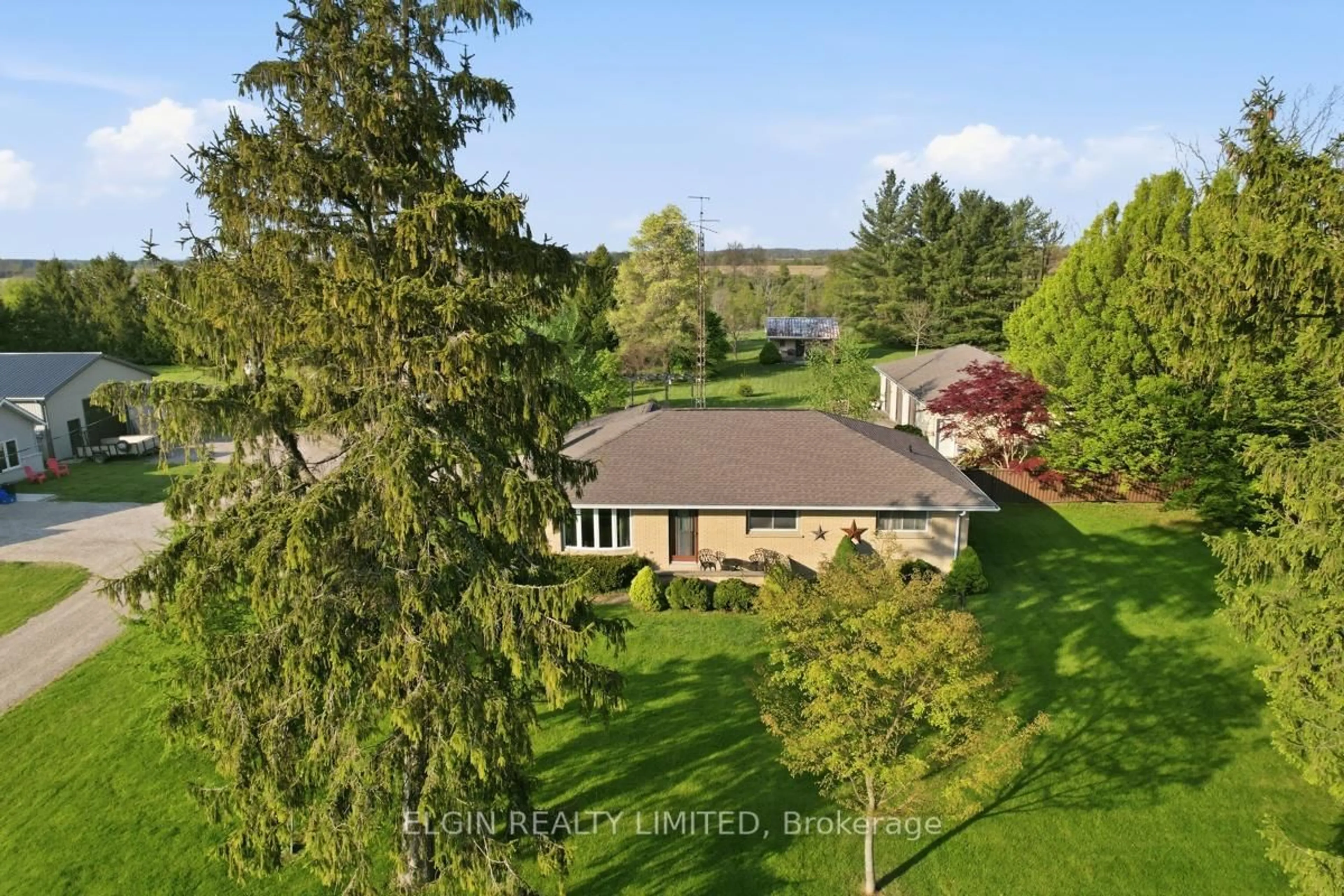 Unknown for 9022 Iona Rd, Southwold Ontario N0L 1P0