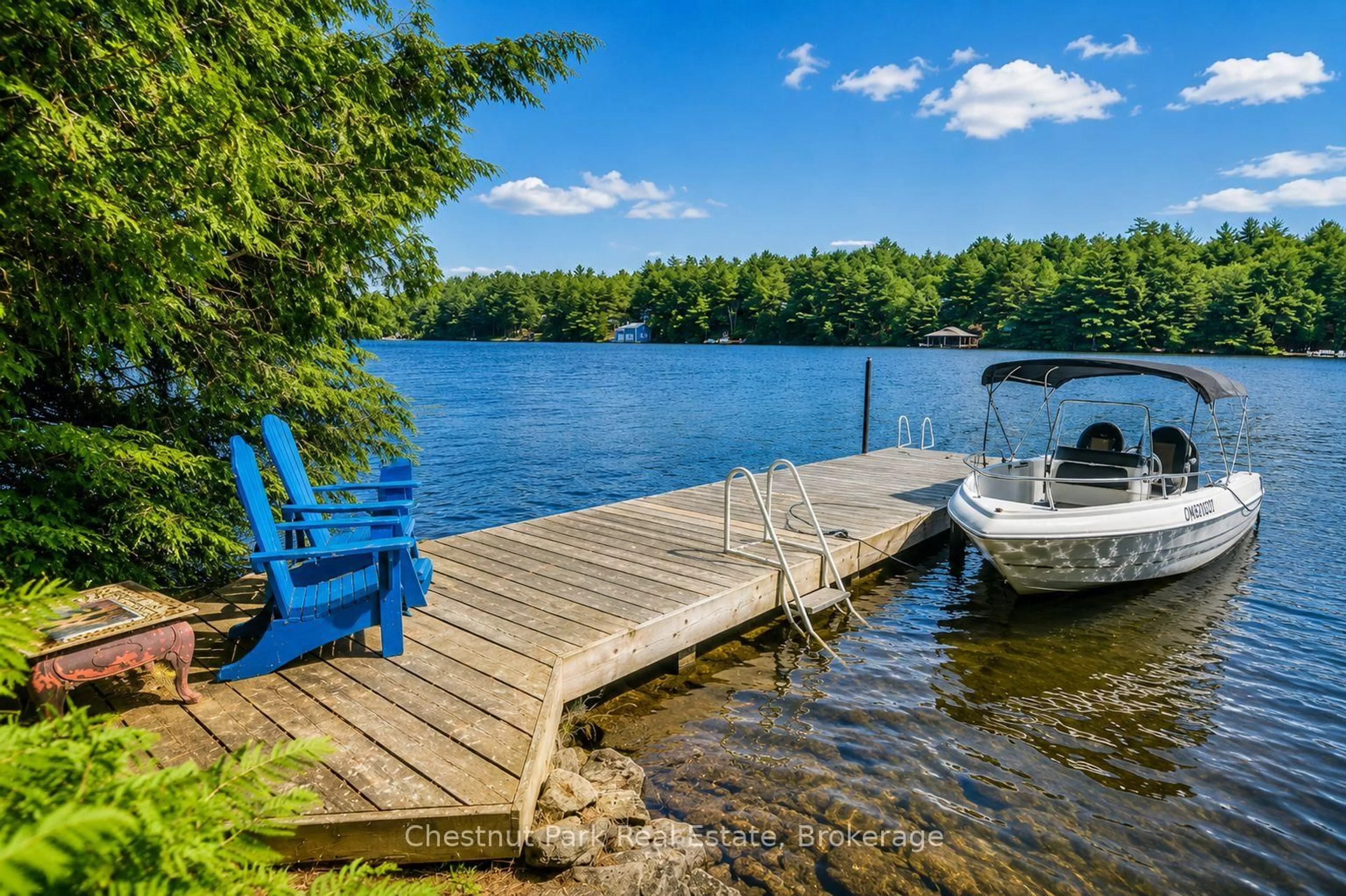 Unknown for 26 Taylor Island 26LM, Gravenhurst Ontario P1P 1R2