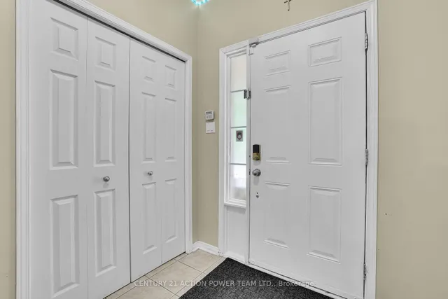 182 Prem Circ, Ottawa 4