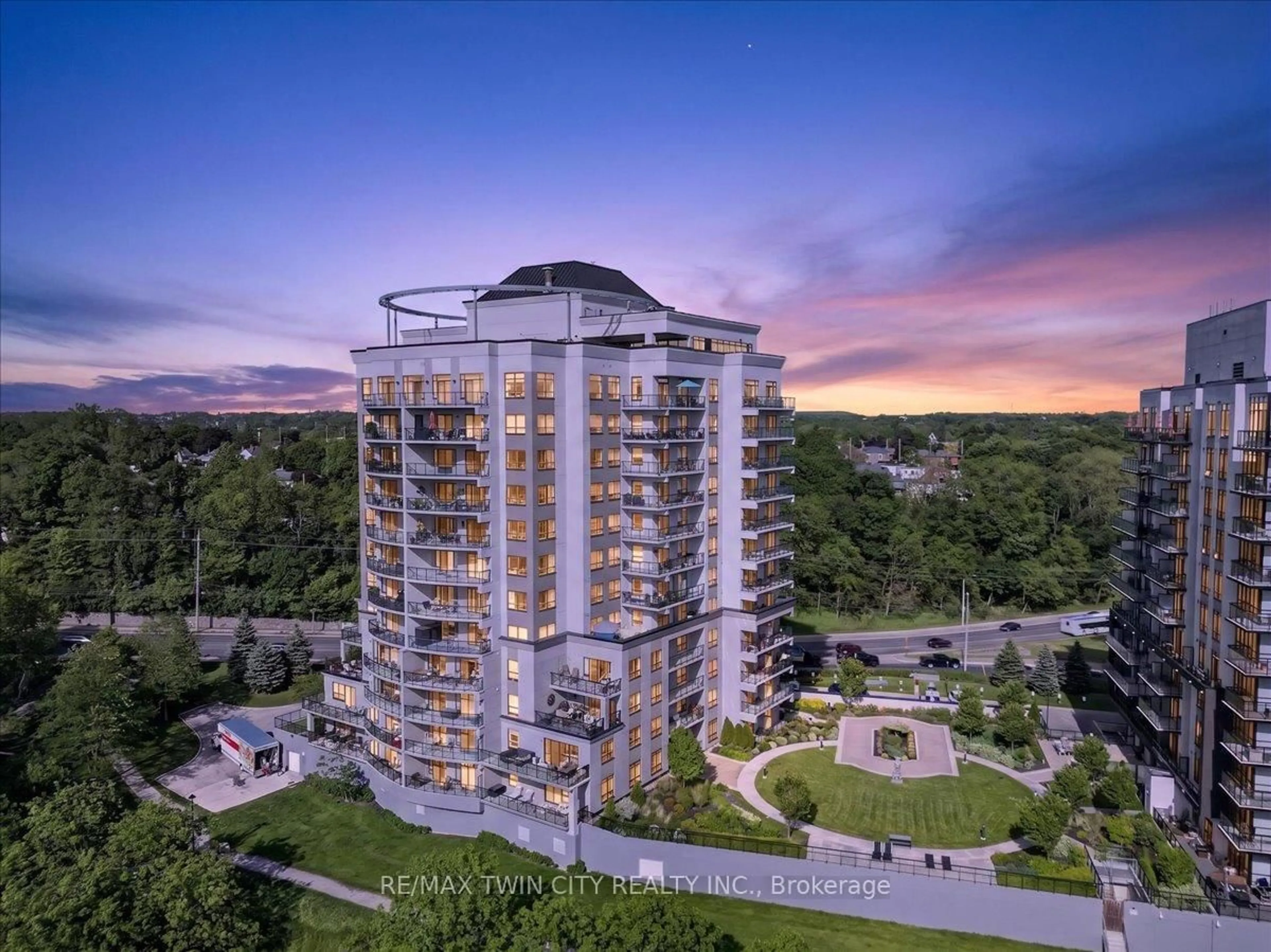 A pic from outside/outdoor area/front of a property/back of a property/a pic from drone, building for 170 Water St #405, Cambridge Ontario N1R 3B6