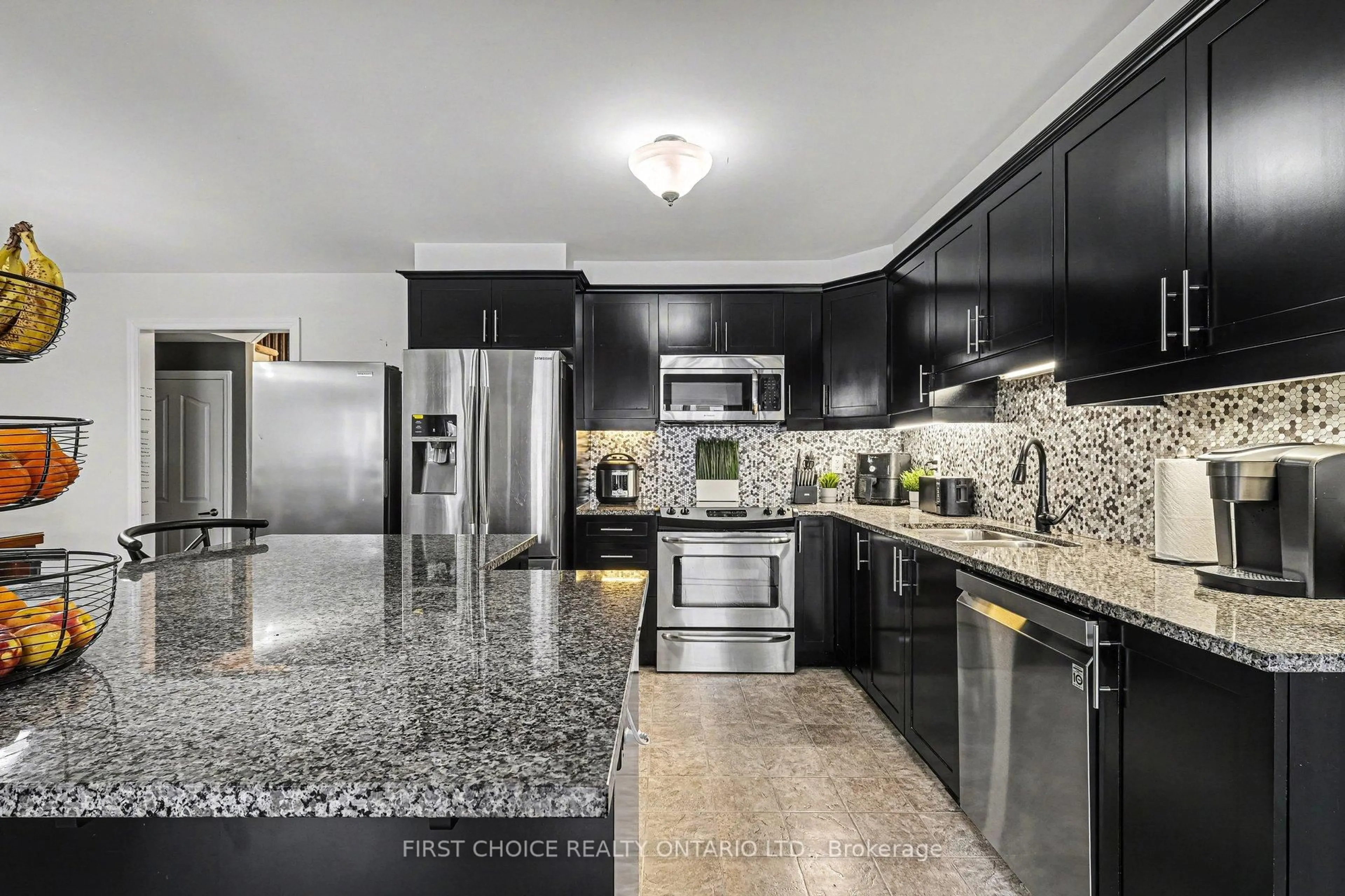 Unknown for 622 Bluegill Ave, Ottawa Ontario K2J 5Y8