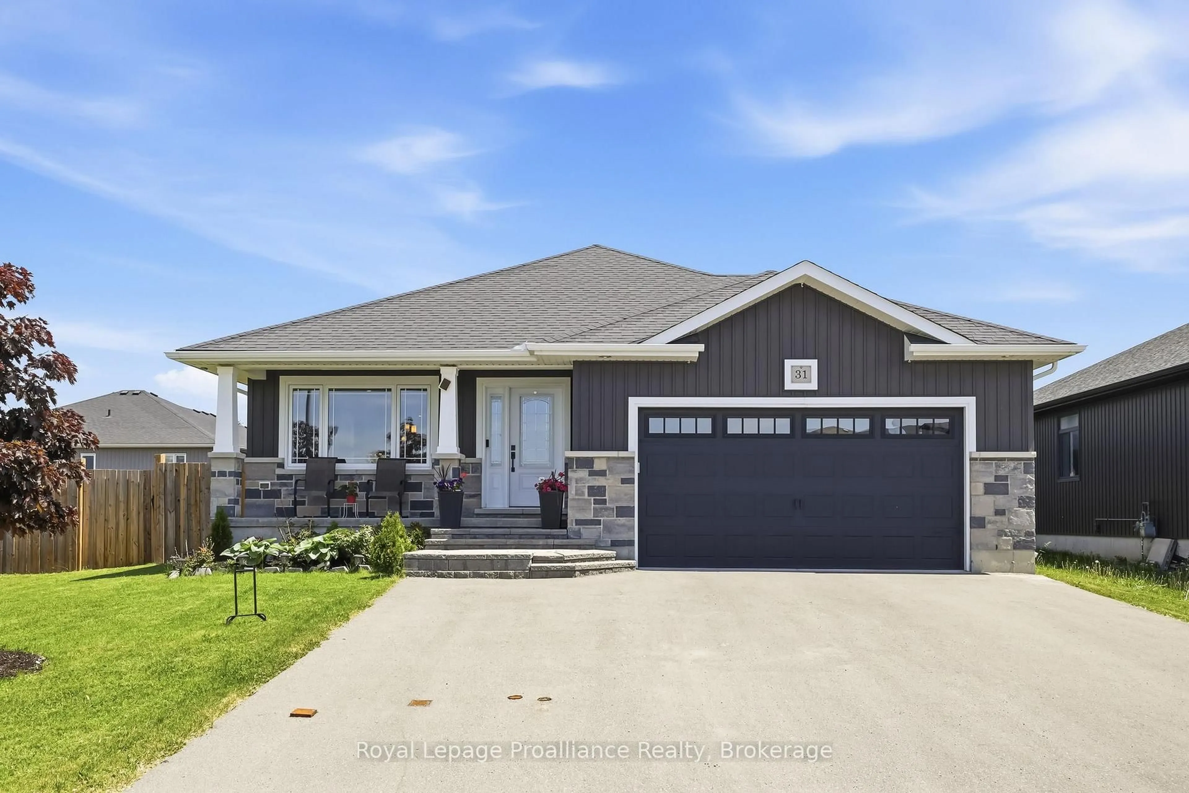 Home with vinyl exterior material, street for 31 Gavin Cres, Quinte West Ontario K8V 0H2