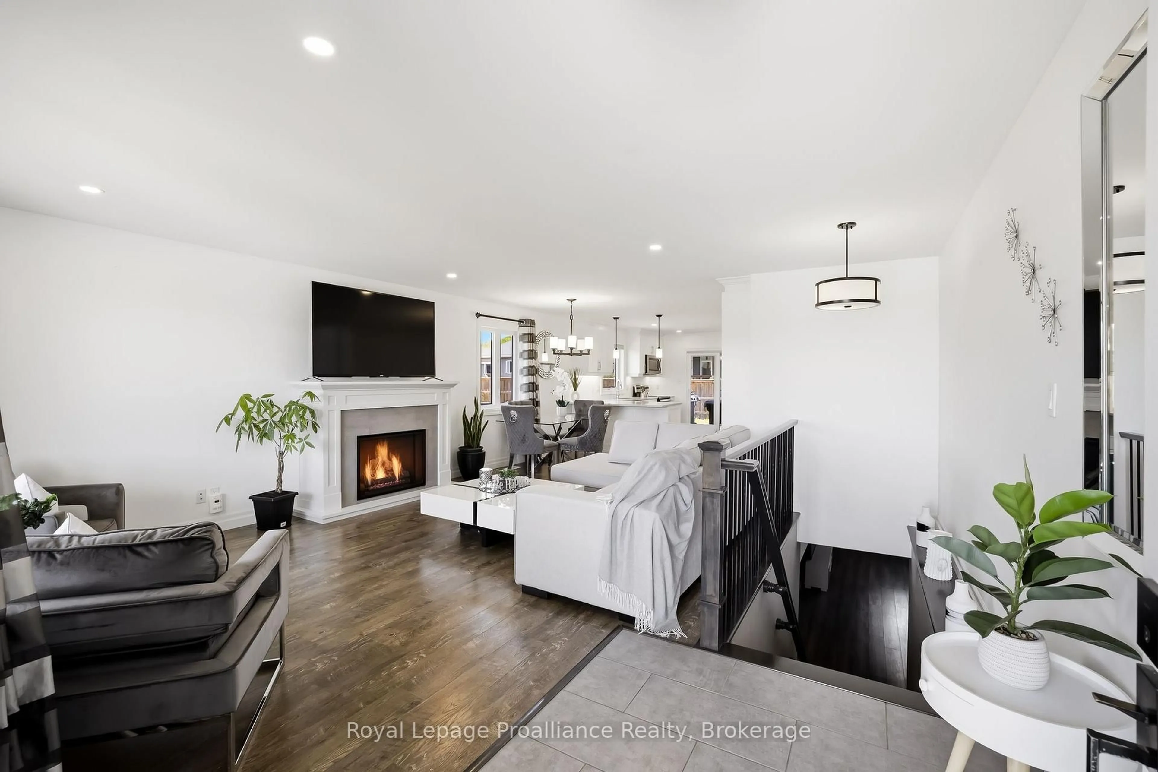 Living room with furniture, unknown for 31 Gavin Cres, Quinte West Ontario K8V 0H2