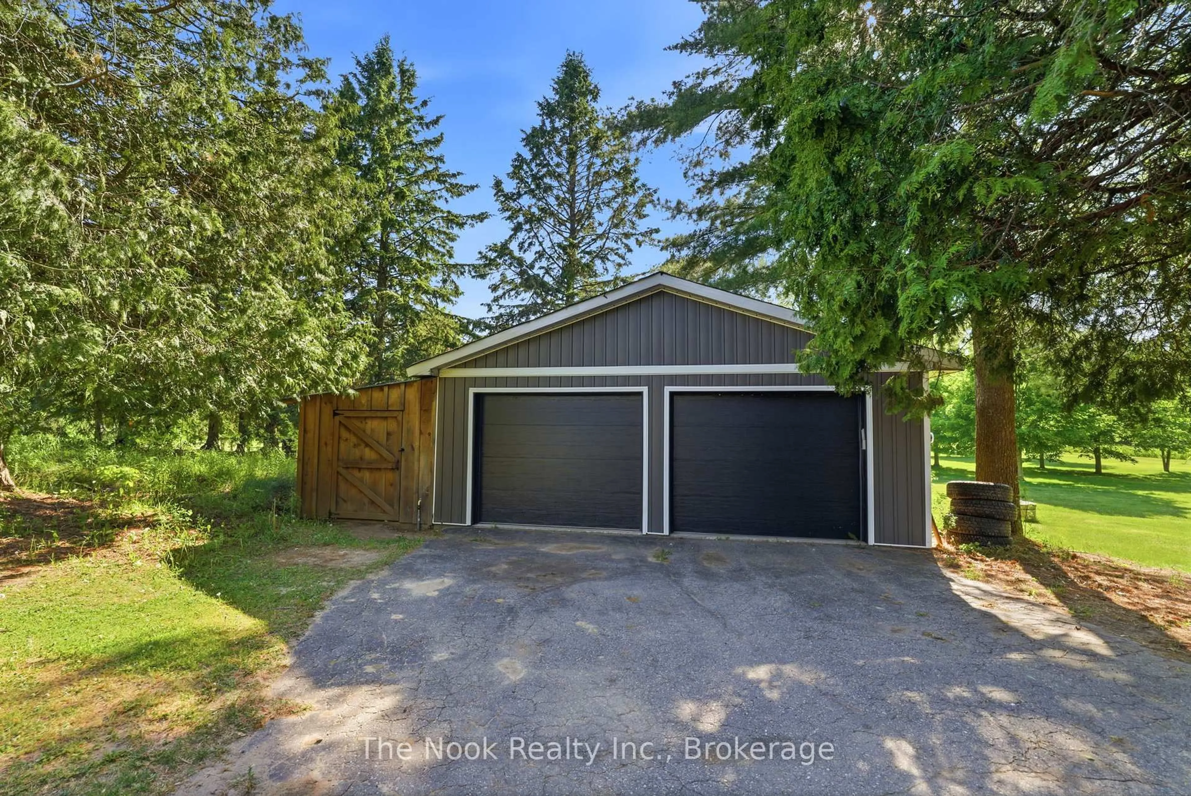 Indoor garage for 2199 County 22 Rd, Alnwick/Haldimand Ontario K0K 1M0
