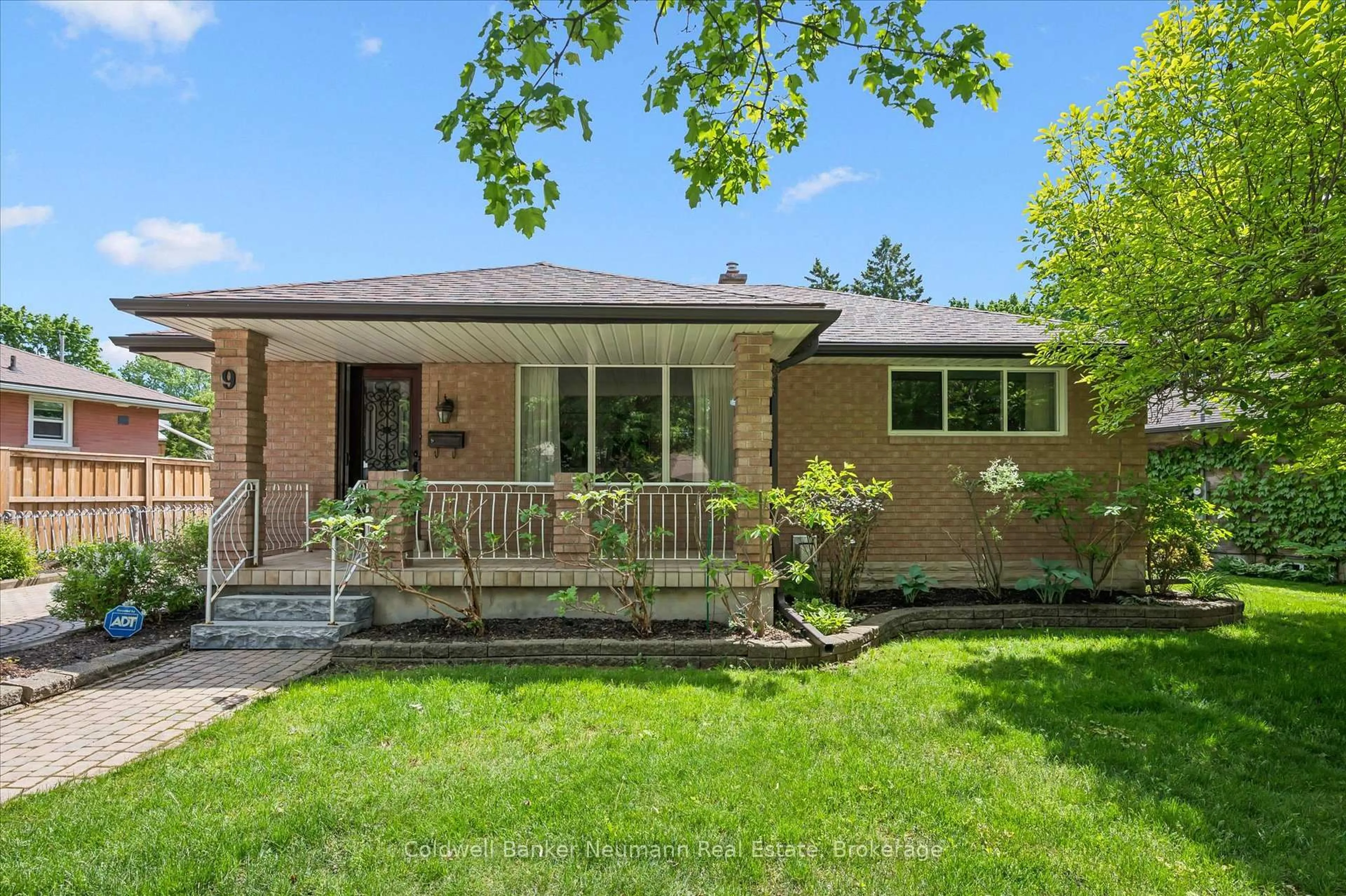 Unknown for 9 Ottawa Cres, Guelph Ontario N1E 2A4
