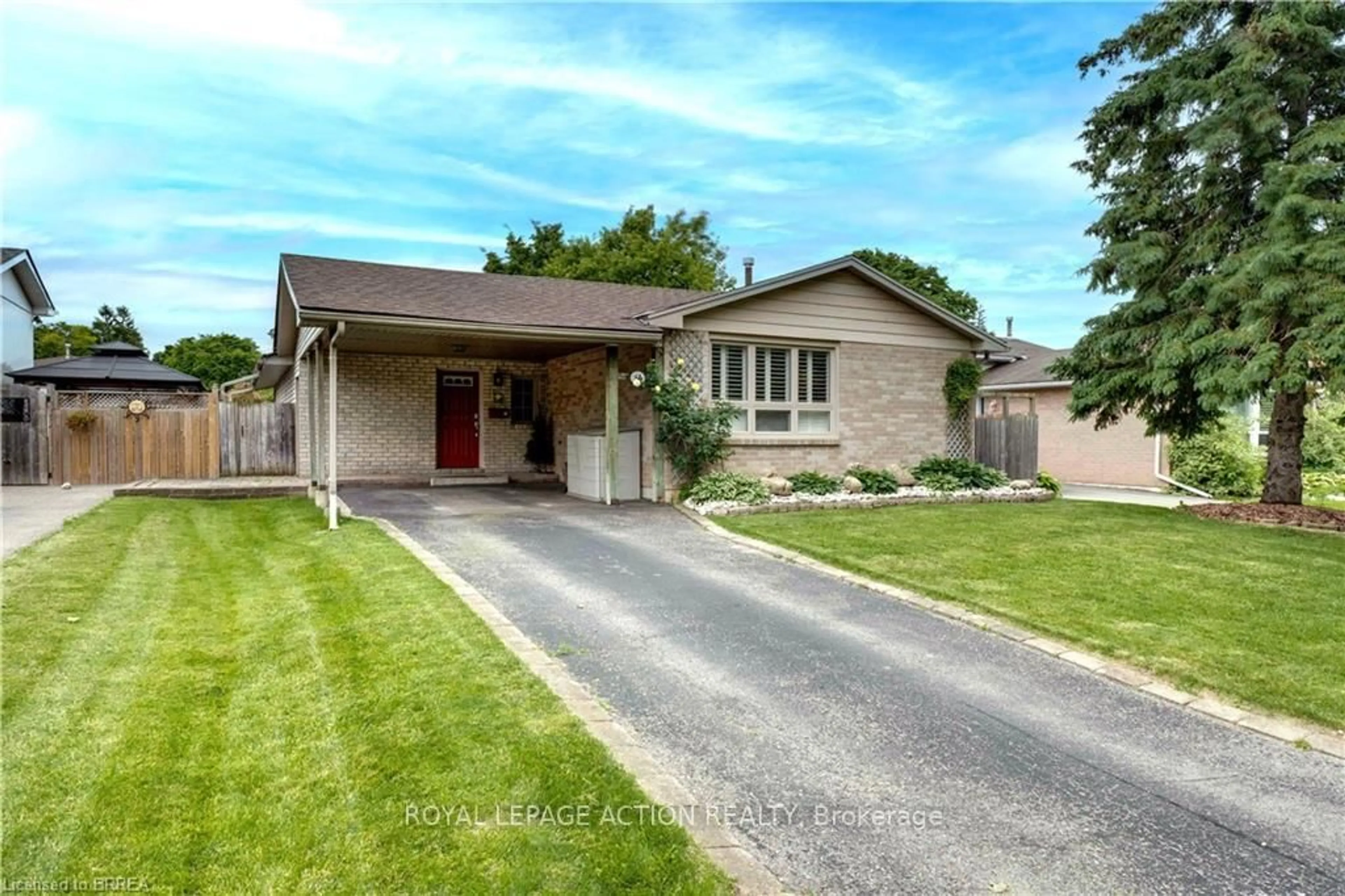 Home with brick exterior material, street for 60 Woodlawn Ave, Brantford Ontario N3V 1B3