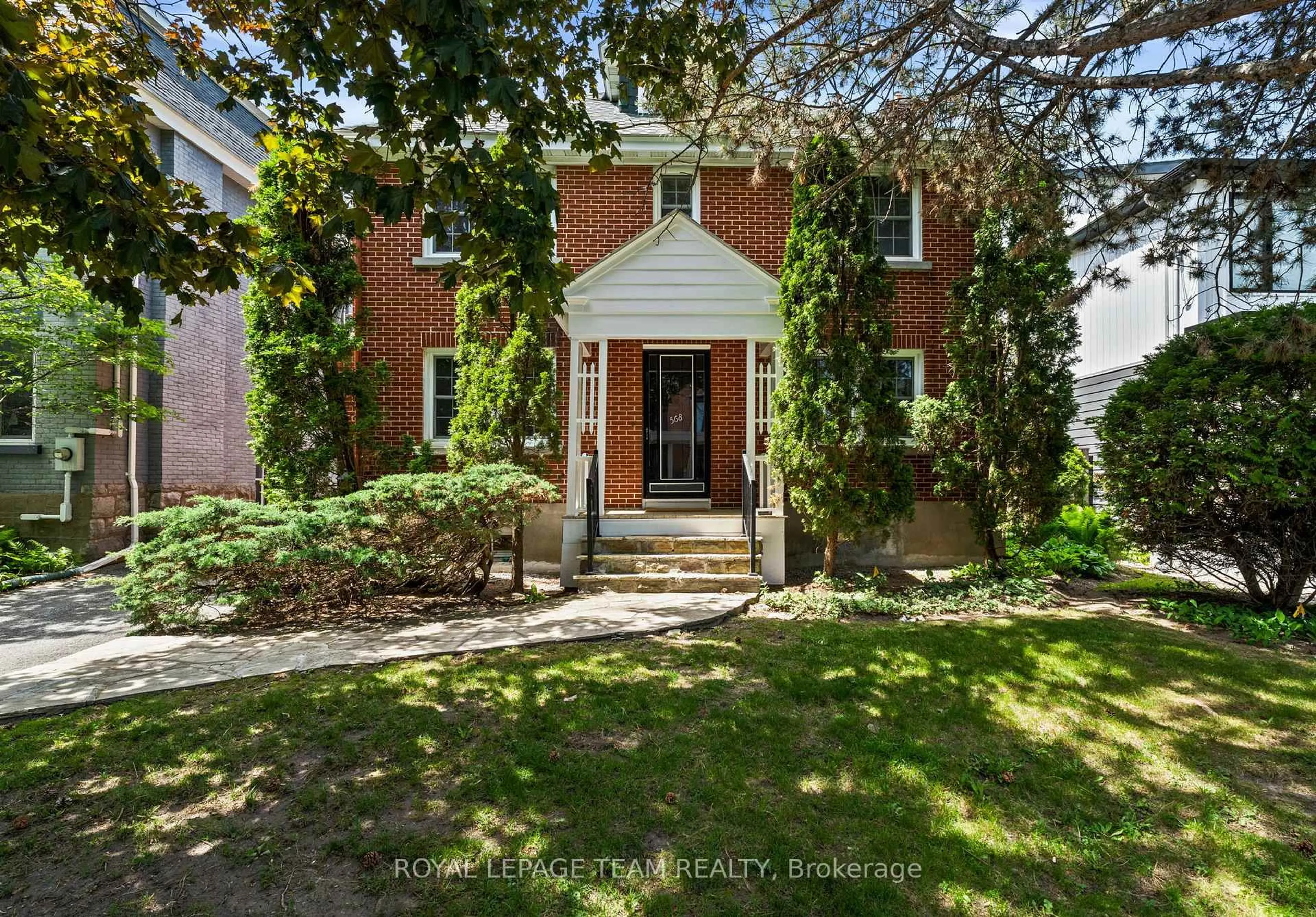 Home with brick exterior material, street for 568 Golden Ave, Ottawa Ontario K2A 2E9