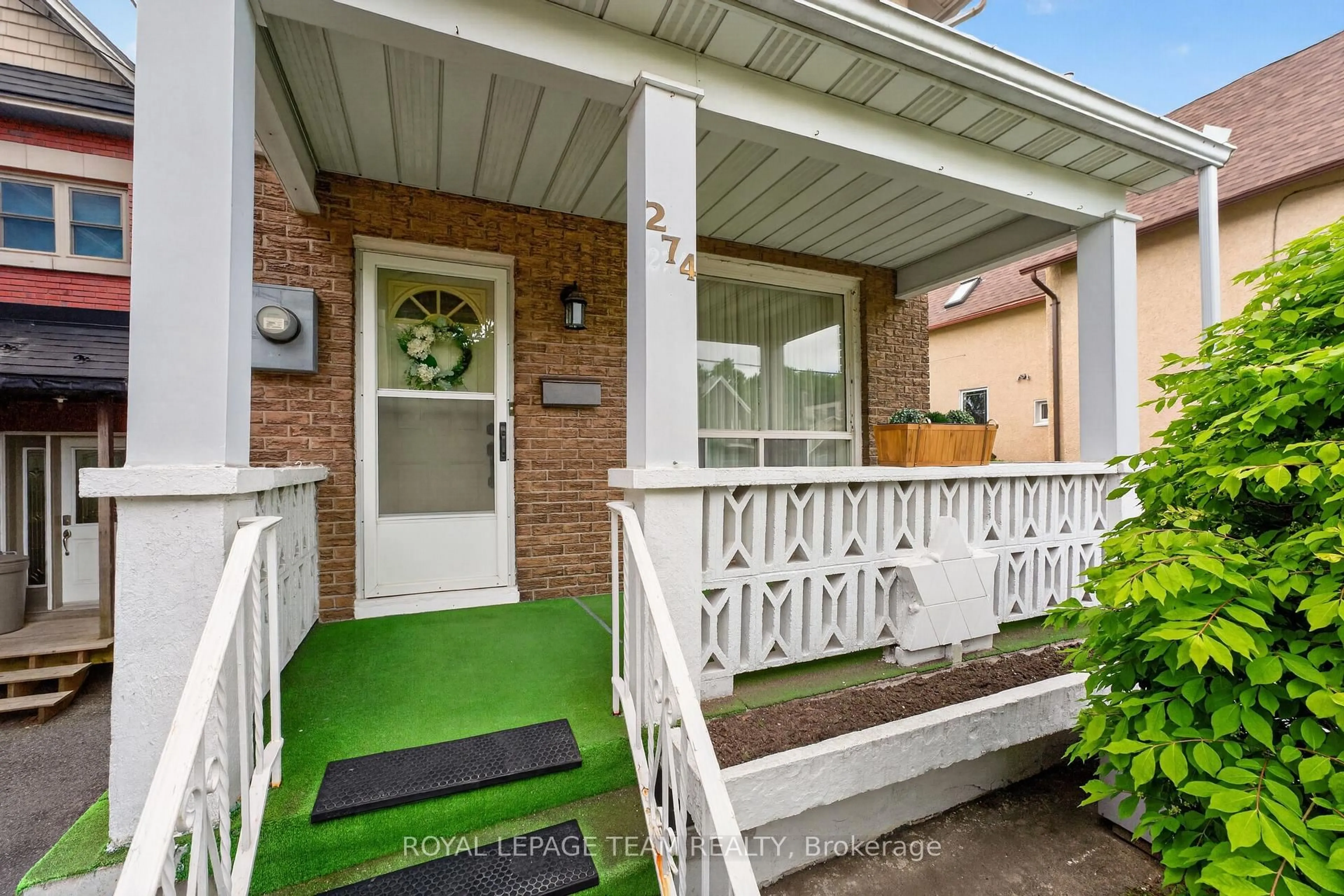 Unknown for 274 Breezehill Ave, Ottawa Ontario K1Y 2J3