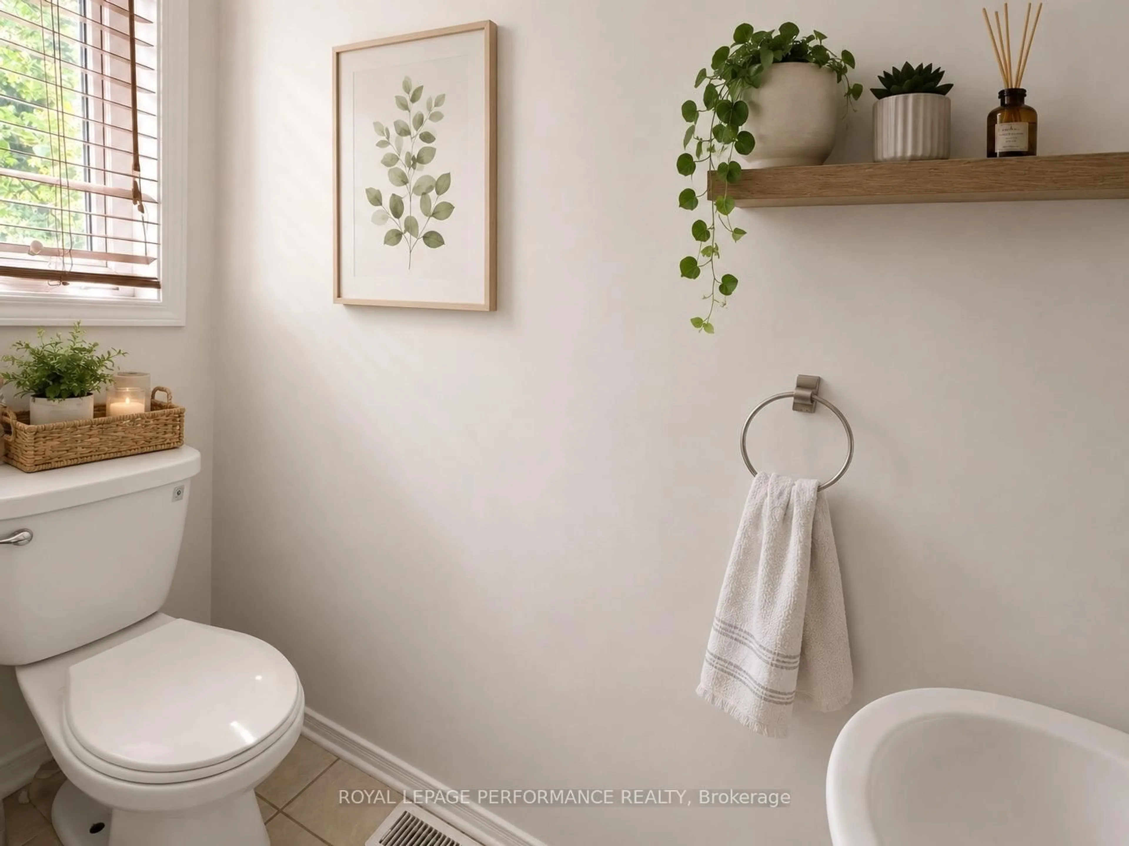 Contemporary bathroom, ceramic/tile floor for 59 Strathaven Private #33, Ottawa Ontario K1J 1K7