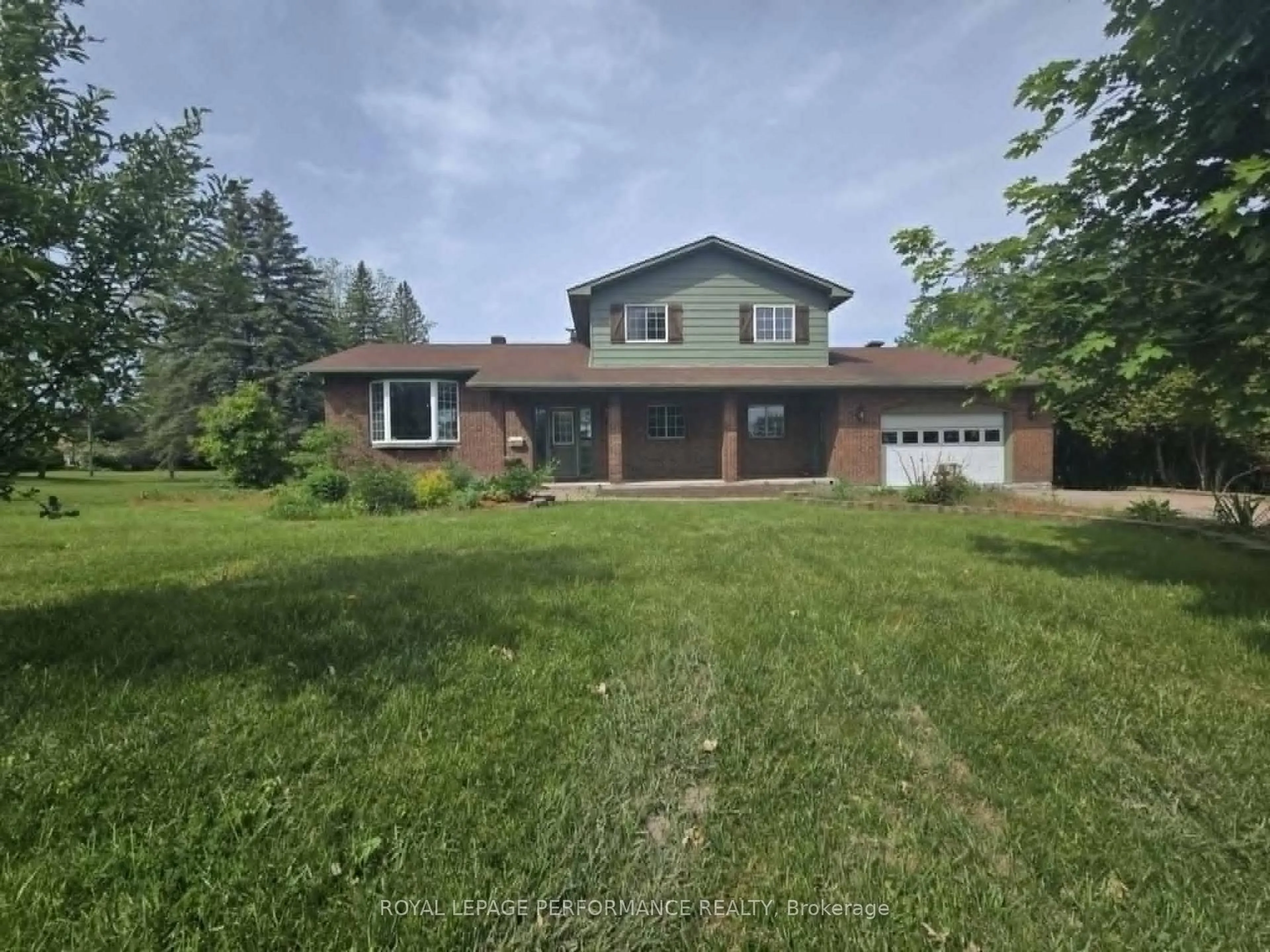 A pic from outside/outdoor area/front of a property/back of a property/a pic from drone, unknown for 3494 Marydale Ave, South Stormont Ontario K6K 1N9