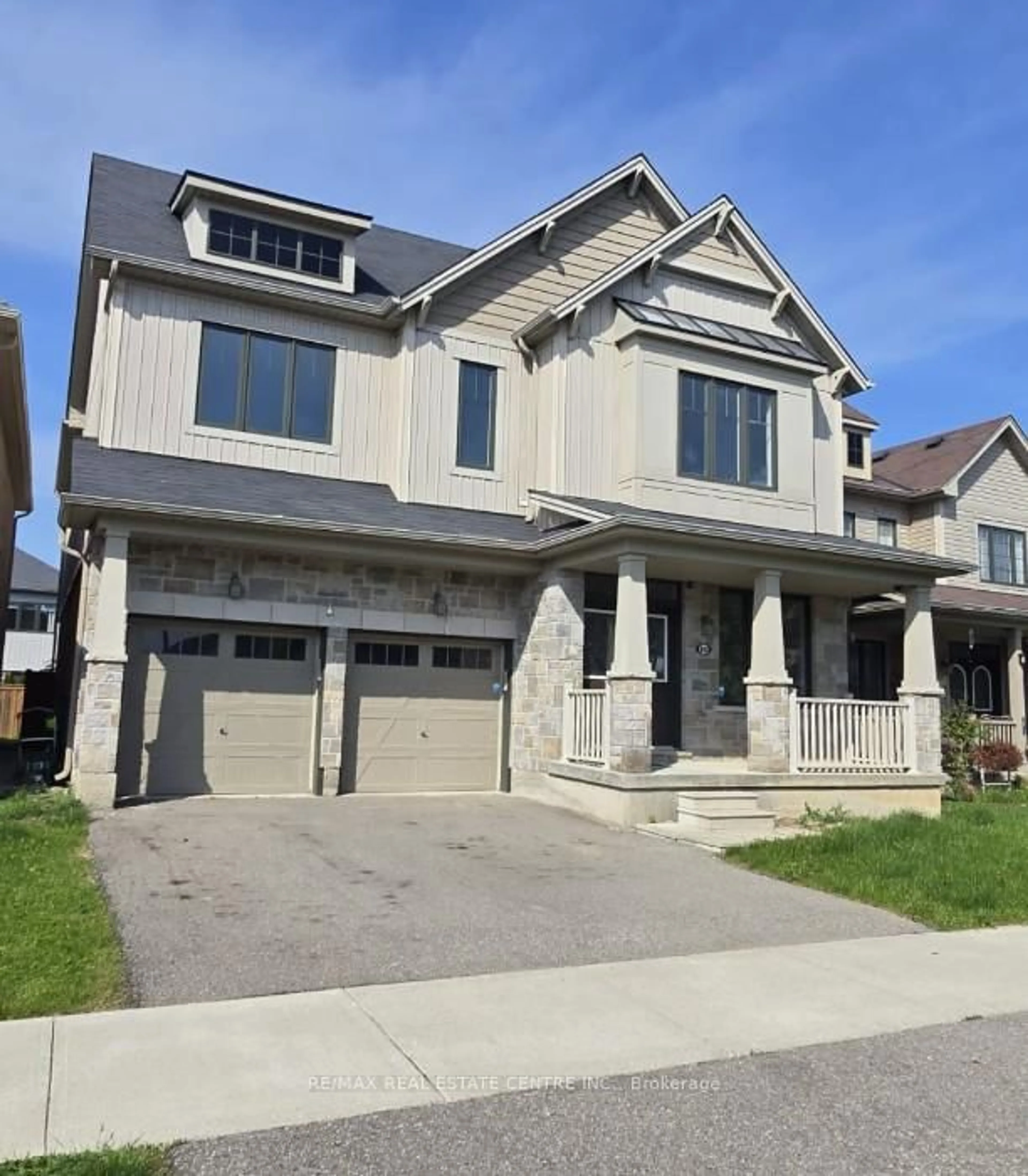 Home with vinyl exterior material, street for 80 Larry Cres, Haldimand Ontario N3W 0B2