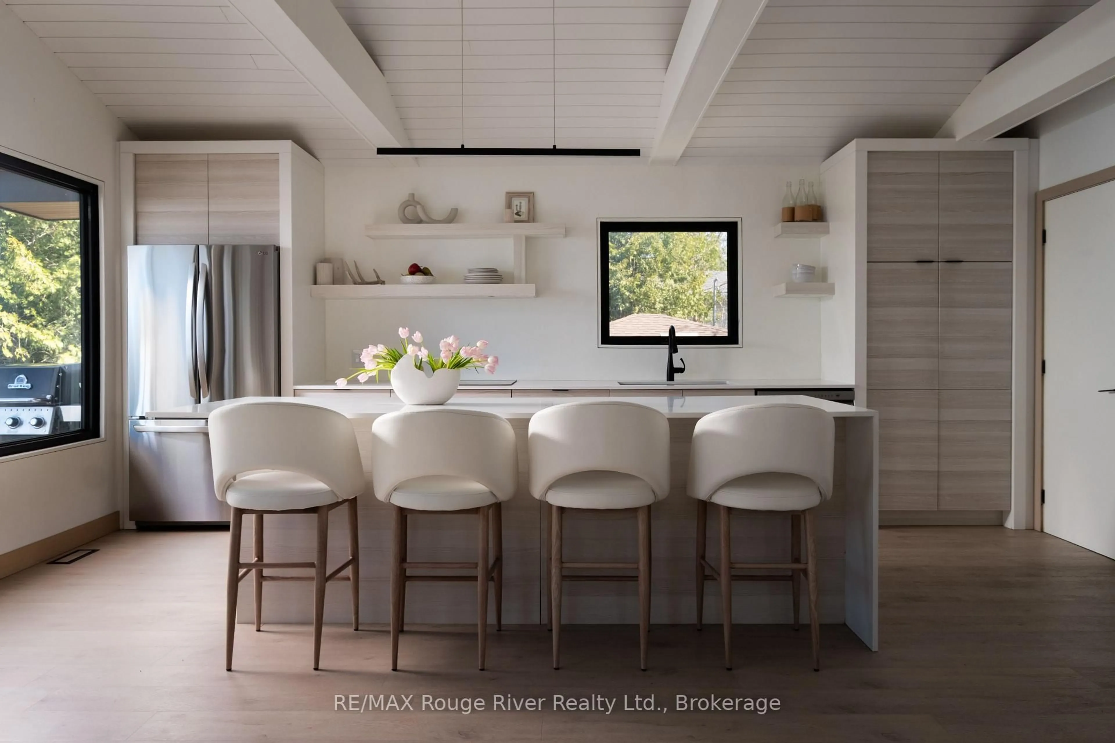 Open concept kitchen, unknown for 5427 Young St #440, Hamilton Township Ontario K0K 2H0