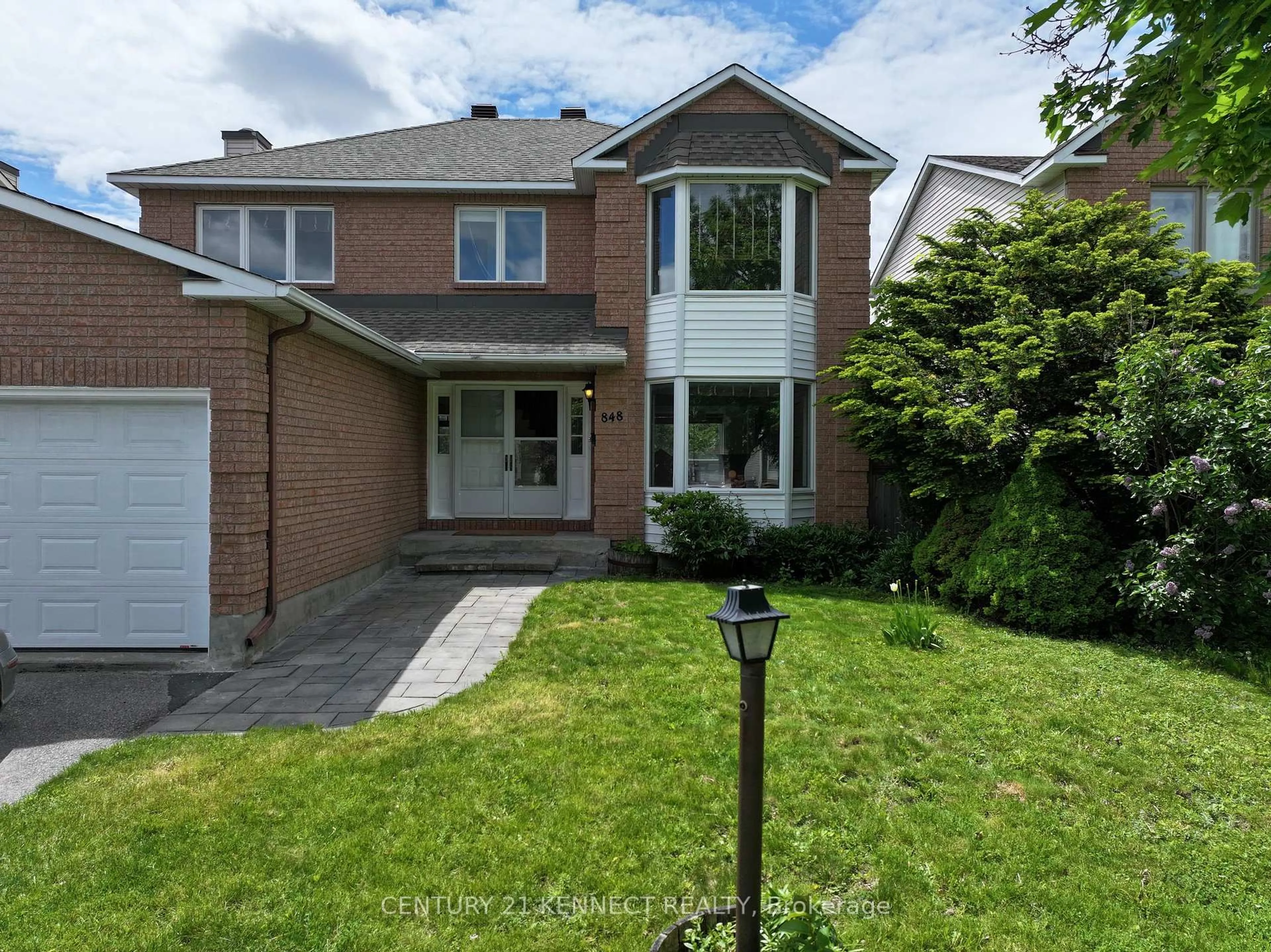 Home with brick exterior material, street for 848 Fairlawn Ave, Ottawa Ontario K2A 4C2