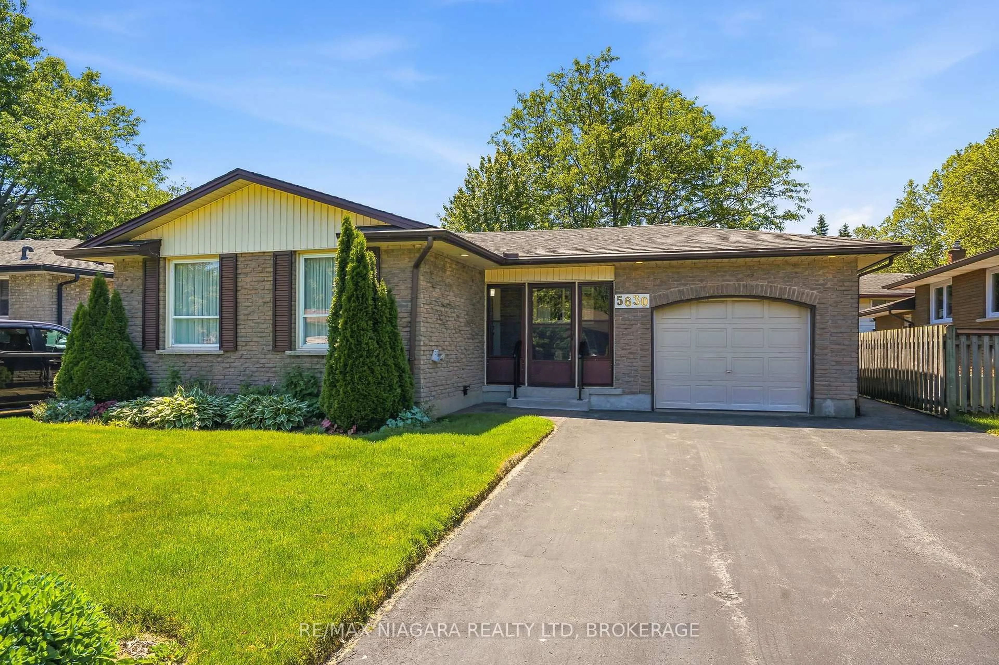 Home with brick exterior material, street for 5630 Levine St, Niagara Falls Ontario L2J 3M7