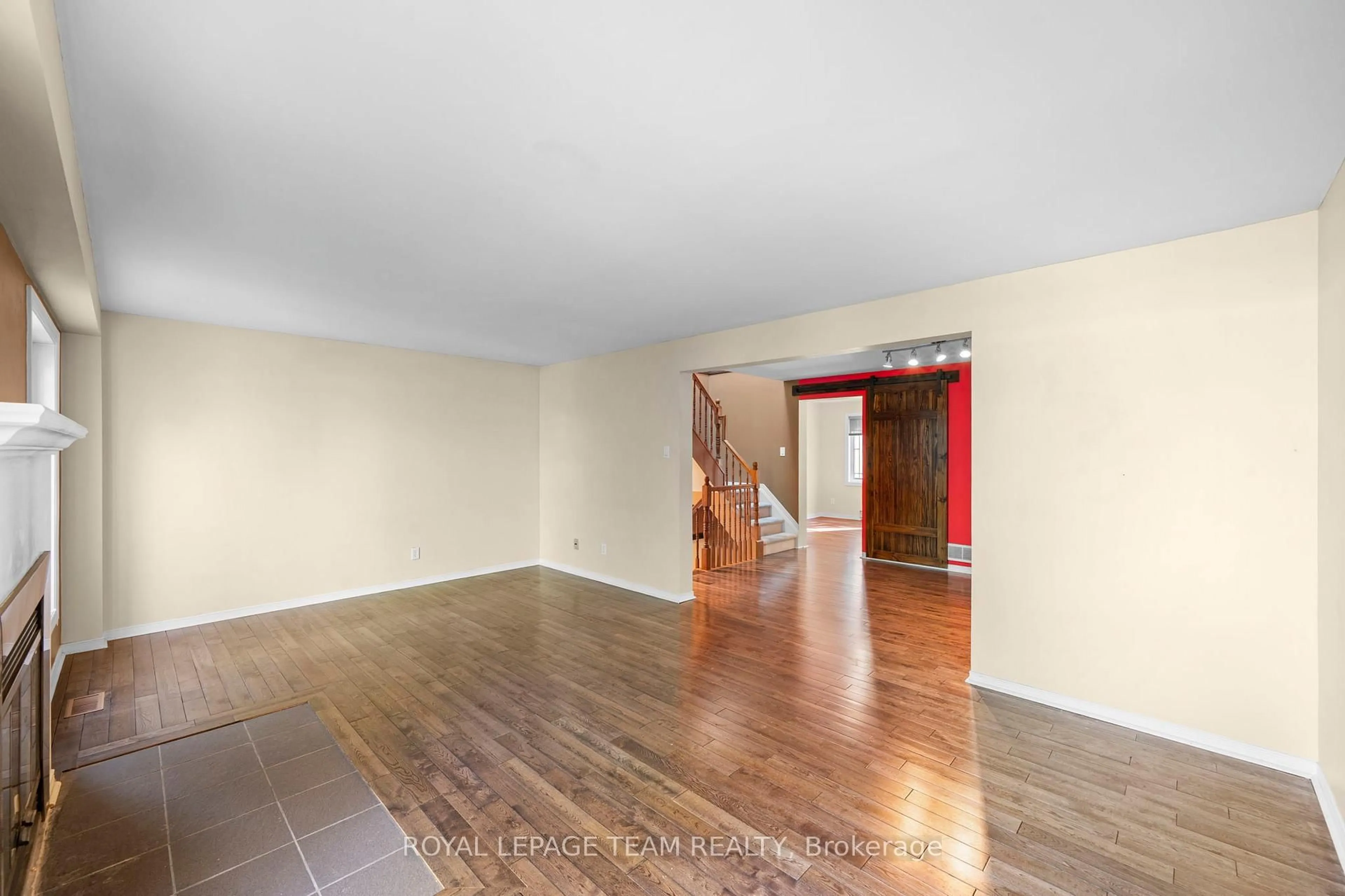 Unknown for 8 Mannington Crt, Ottawa Ontario K2J 4A1
