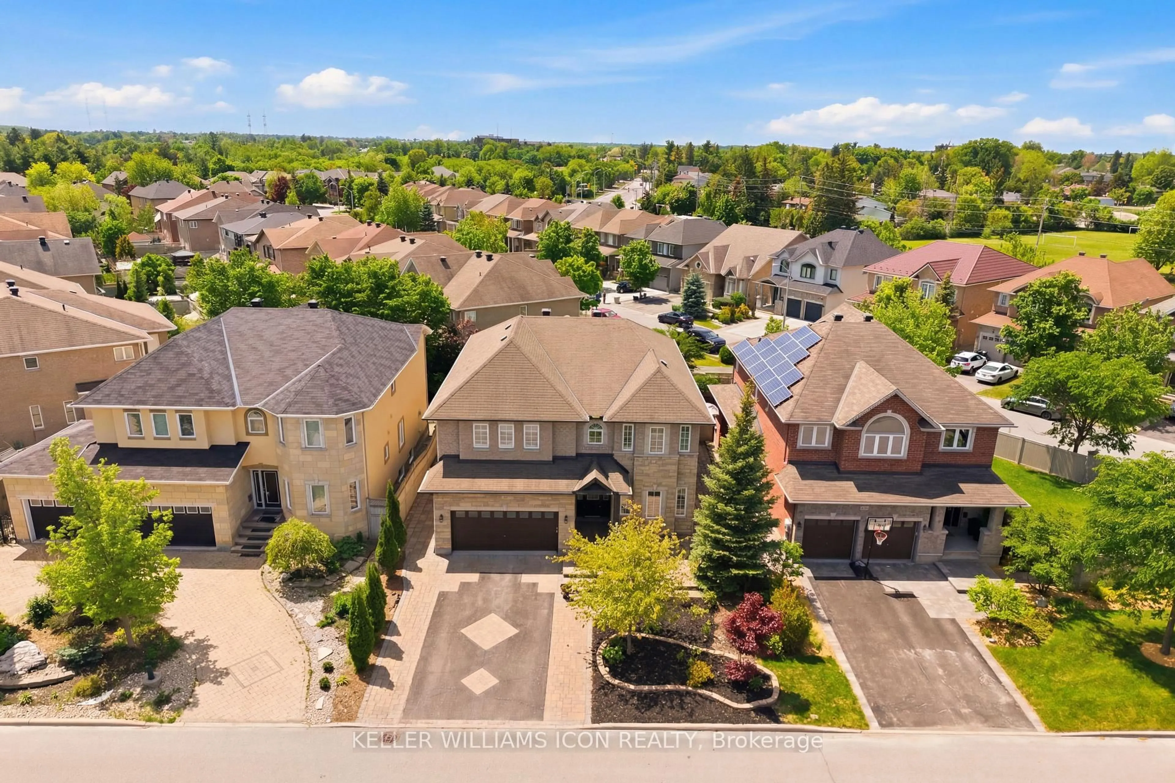 A pic from outside/outdoor area/front of a property/back of a property/a pic from drone, street for 246 Madhu Cres, Ottawa Ontario K2C 4J3