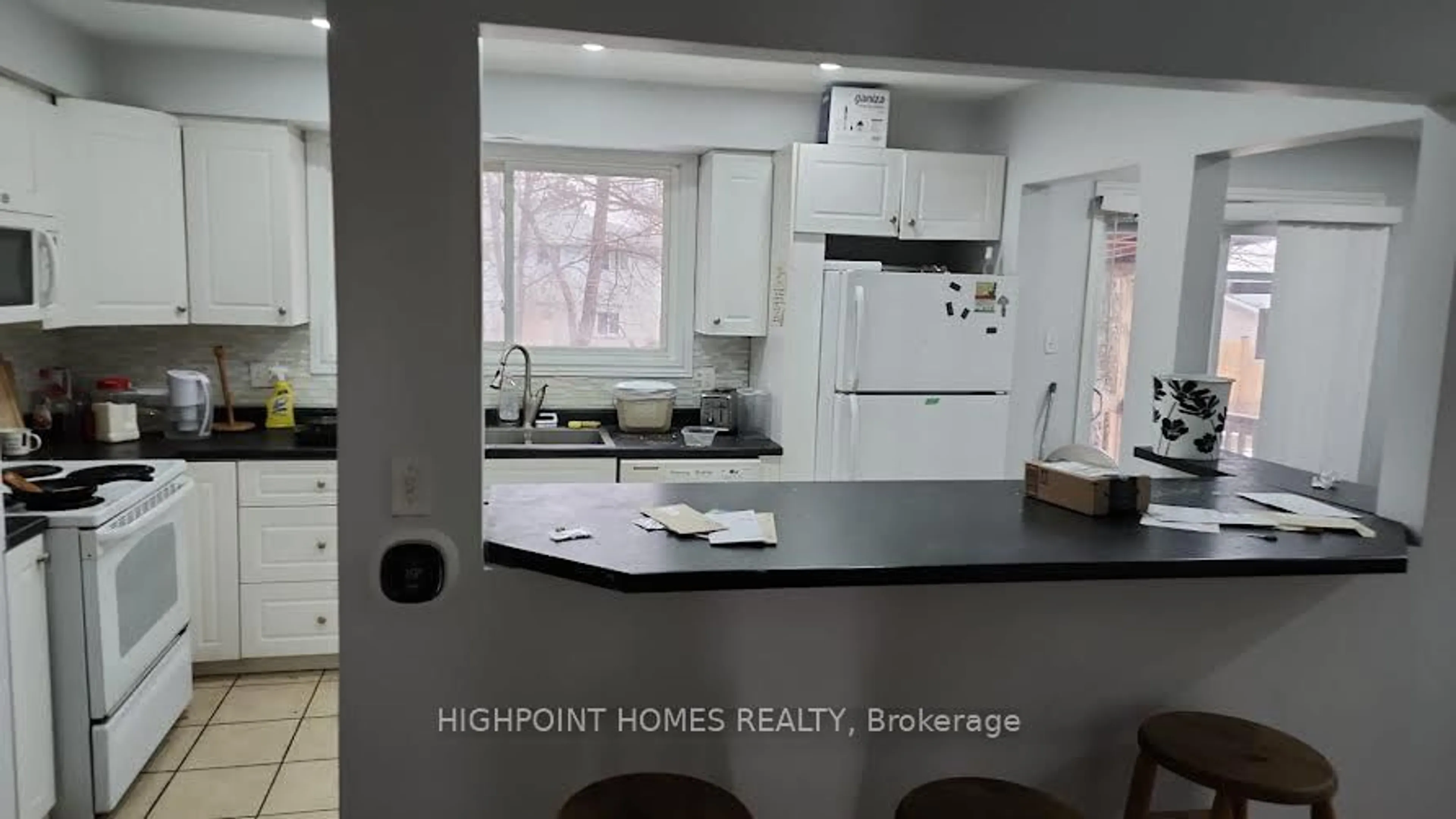 Open concept kitchen, unknown for 560 Glen Forrest Blvd, Waterloo Ontario N2L 4J2