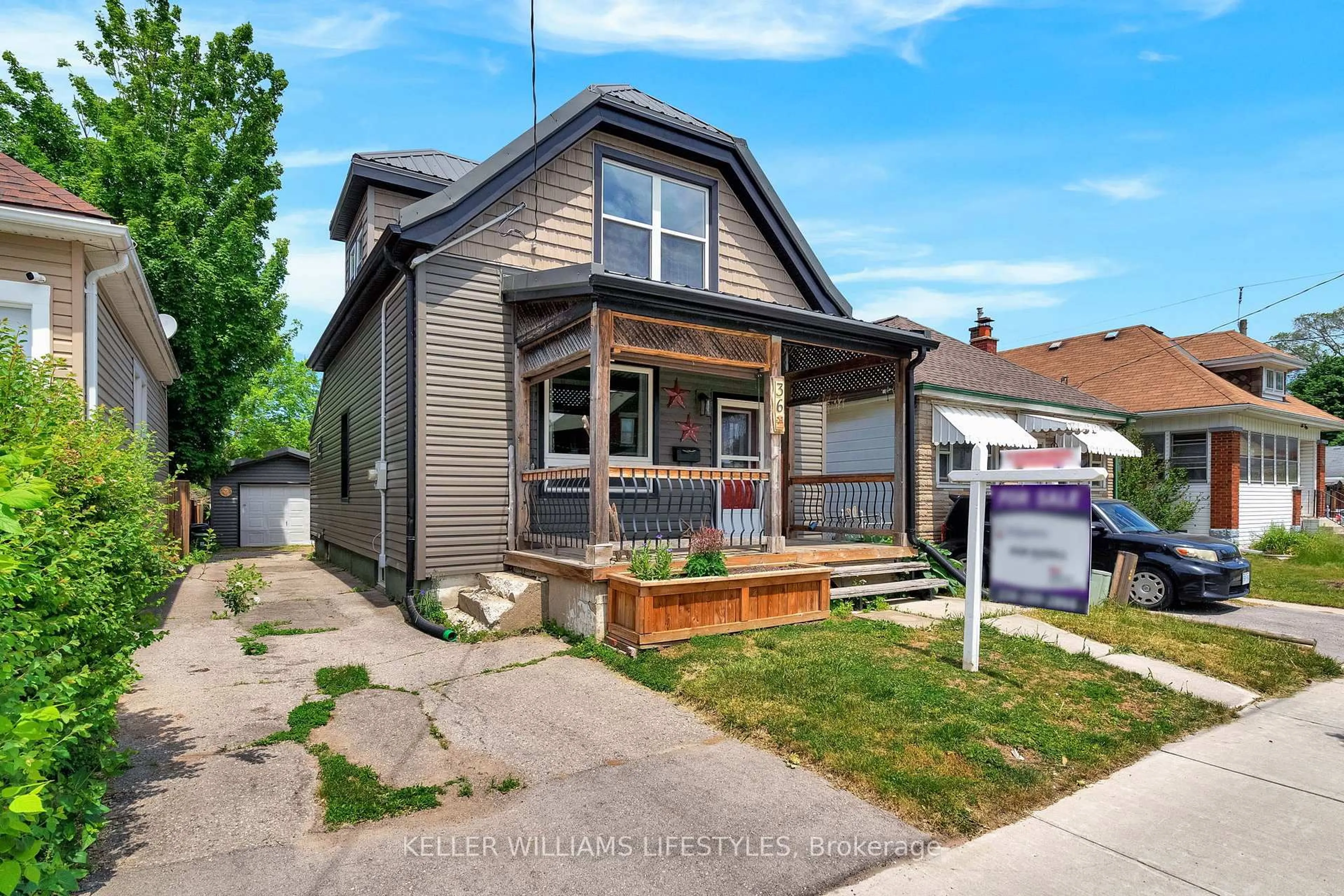 Home with vinyl exterior material, street for 36 Major St, London East Ontario N5Z 1E3