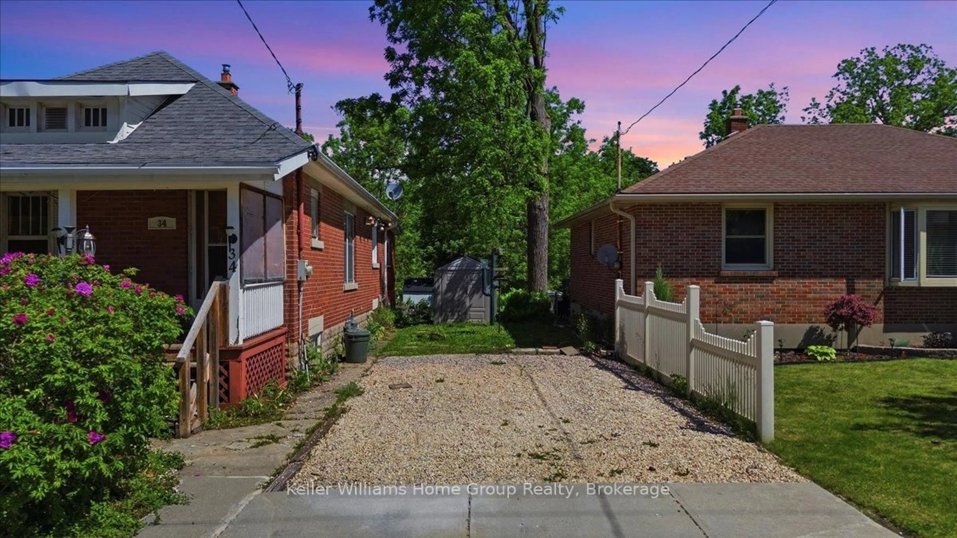 A pic from outside/outdoor area/front of a property/back of a property/a pic from drone, street for 34 Cliftonvale Ave, London South Ontario N6J 1J6