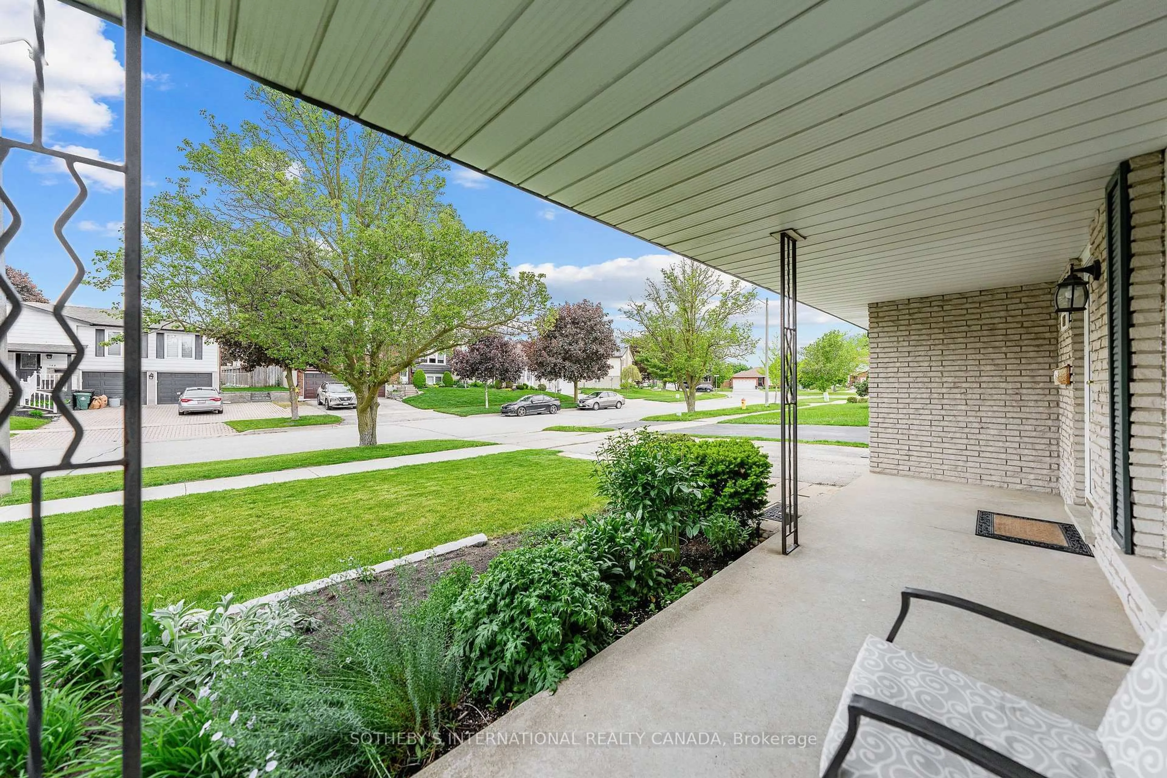 Patio, street for 145 Westchester Dr, Kitchener Ontario N2B 3L6