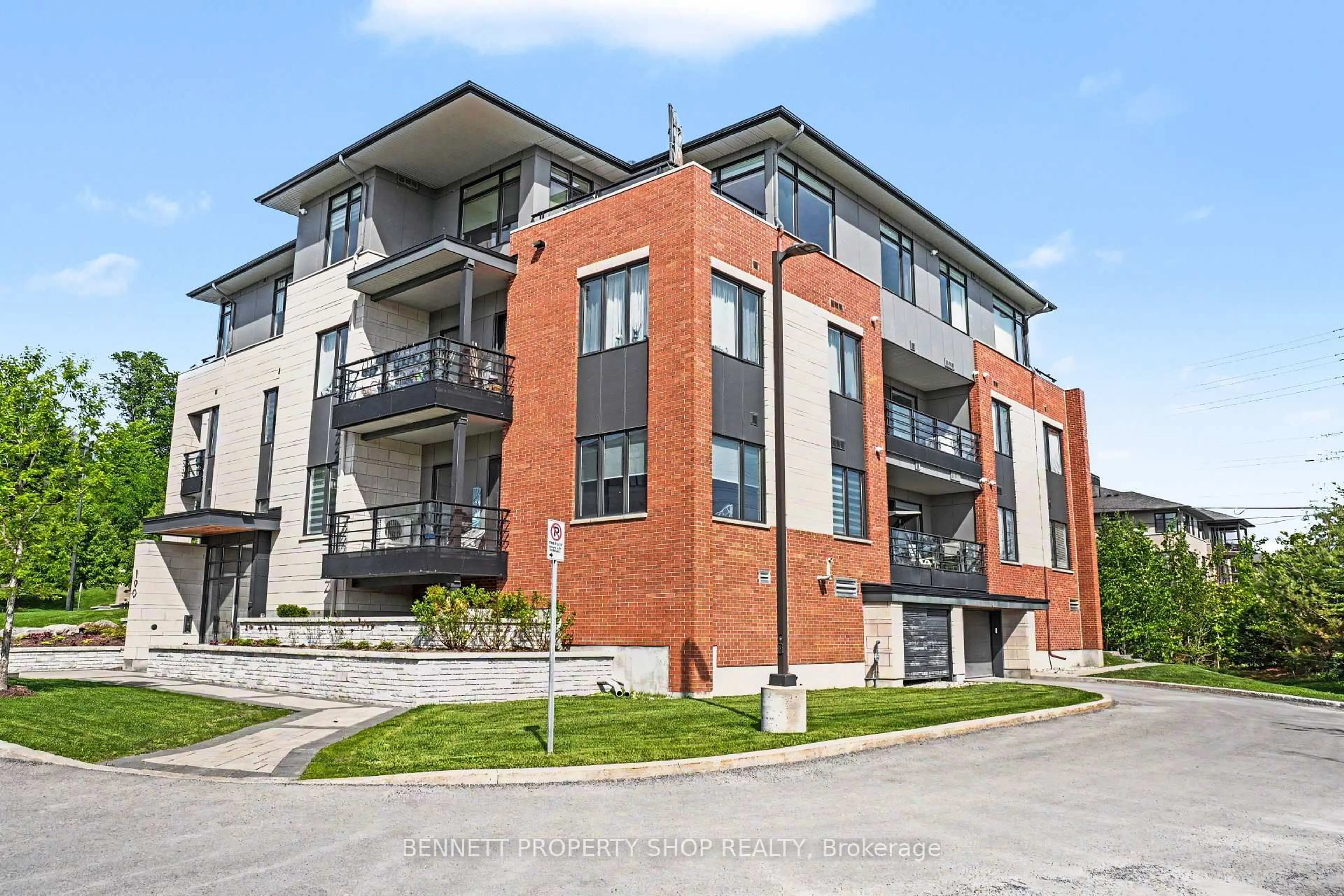 Unknown for 190 Boundstone Way #202, Ottawa Ontario K2T 0M9