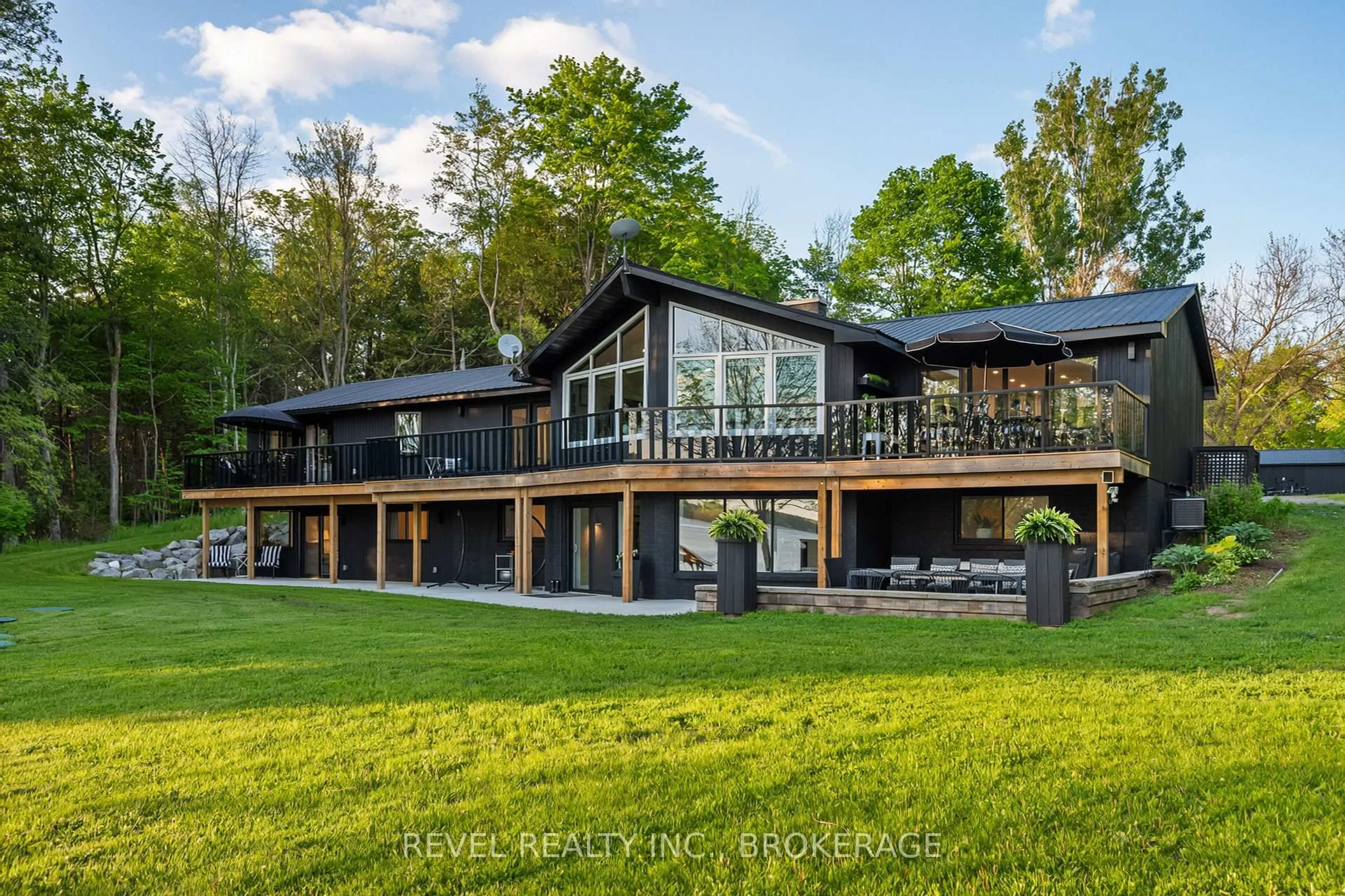 Unknown for 98 Juniper Lane, Tamworth Ontario K0K 3G0