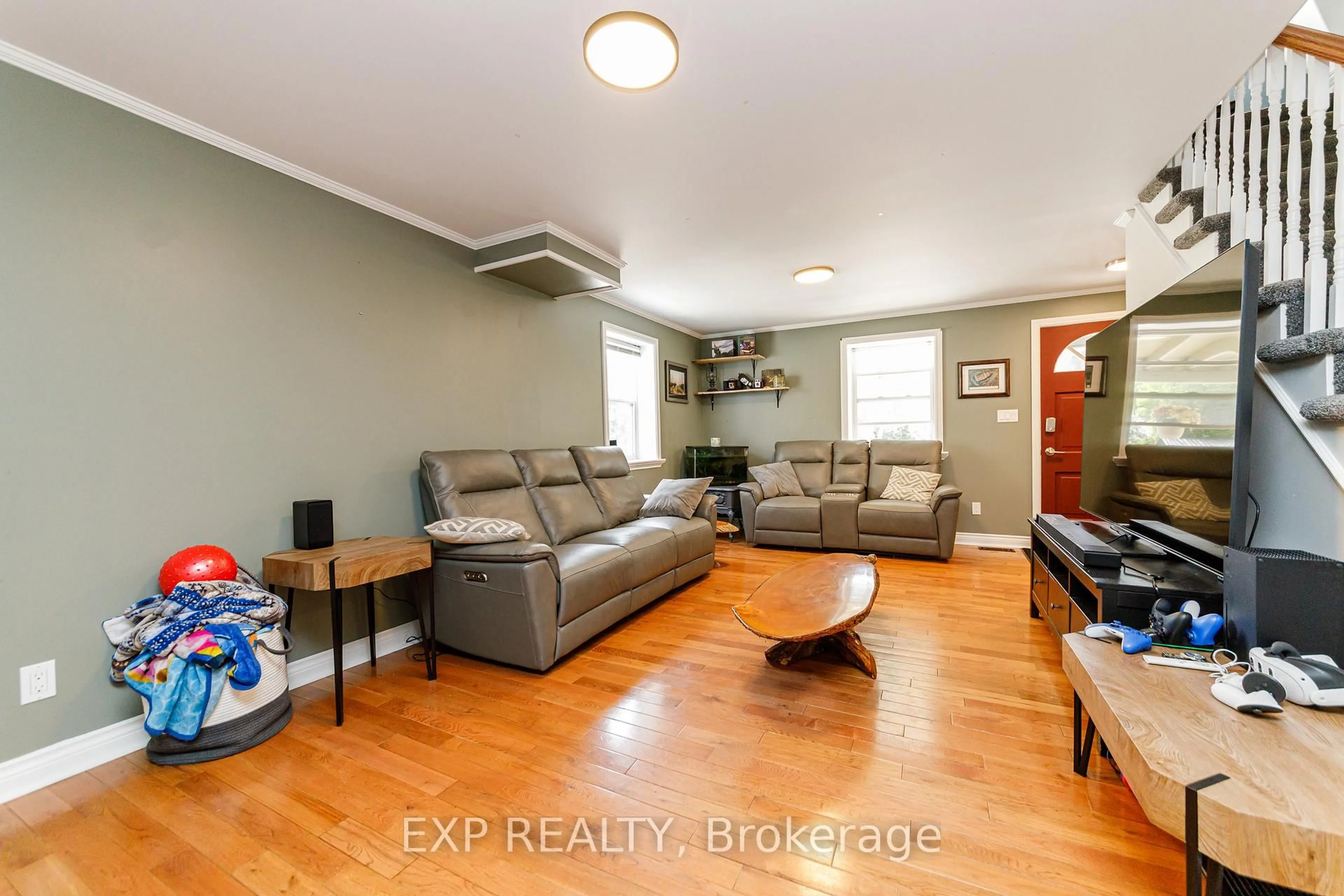Living room with furniture, wood/laminate floor for 1138 Dalhousie Concsn 3 Rd, Lanark Ontario K0G 1K0