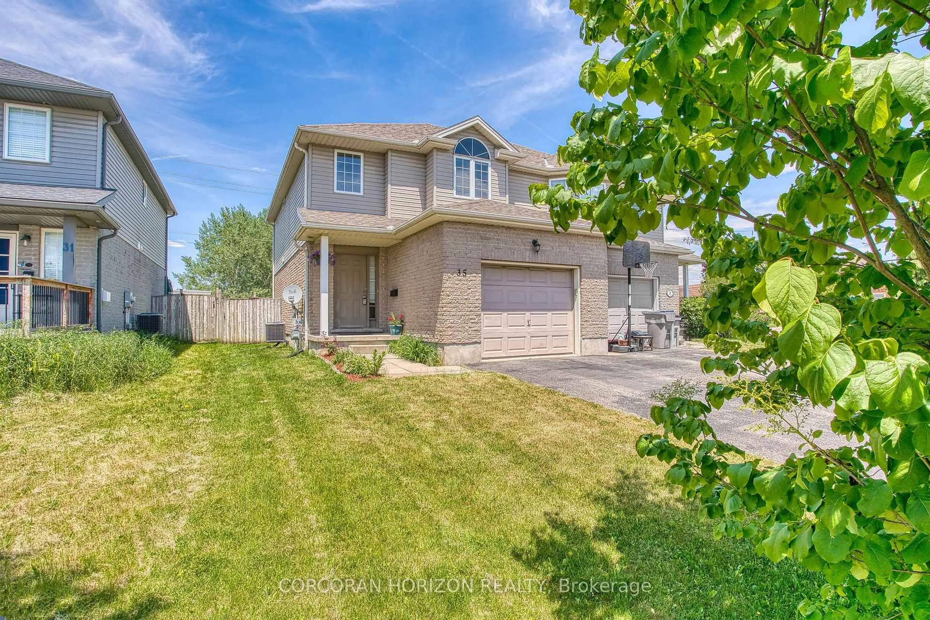 Unknown for 35 Lady Crt, St. Marys Ontario N4X 1E5