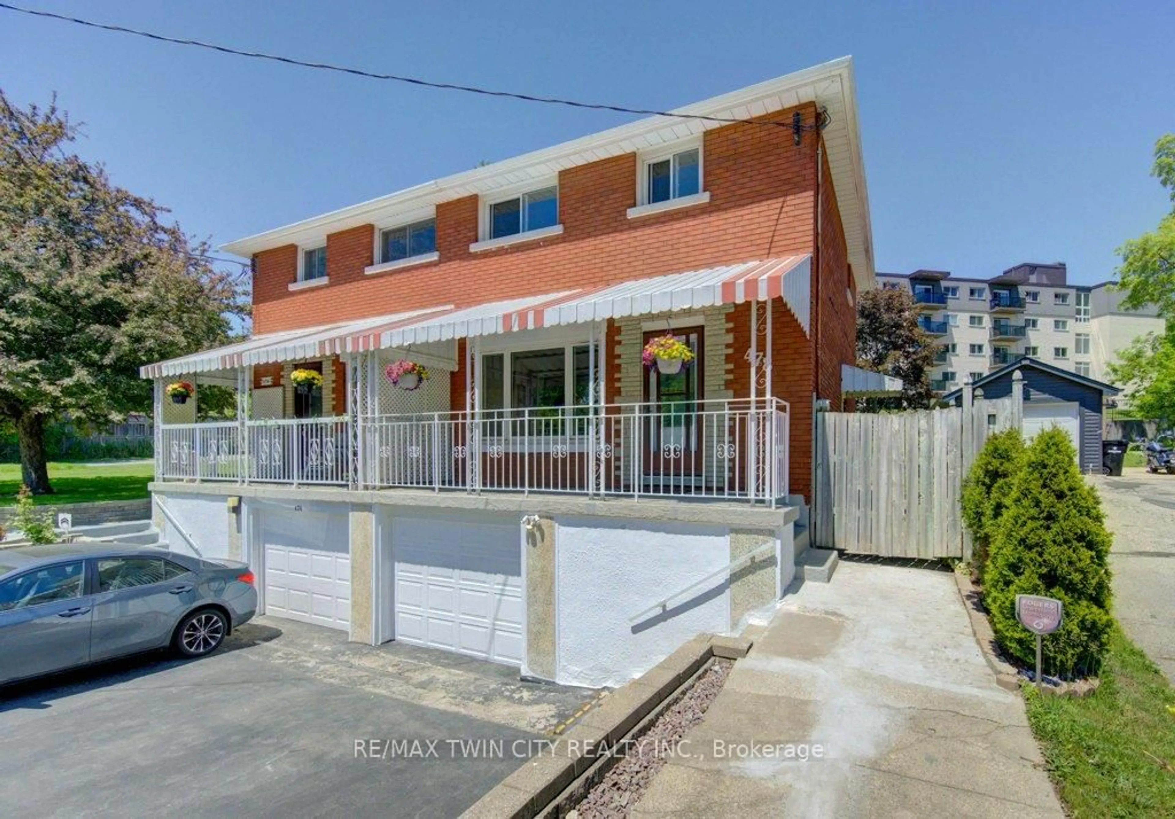 Unknown for 478 Wellington St, Kitchener Ontario N2H 5L5