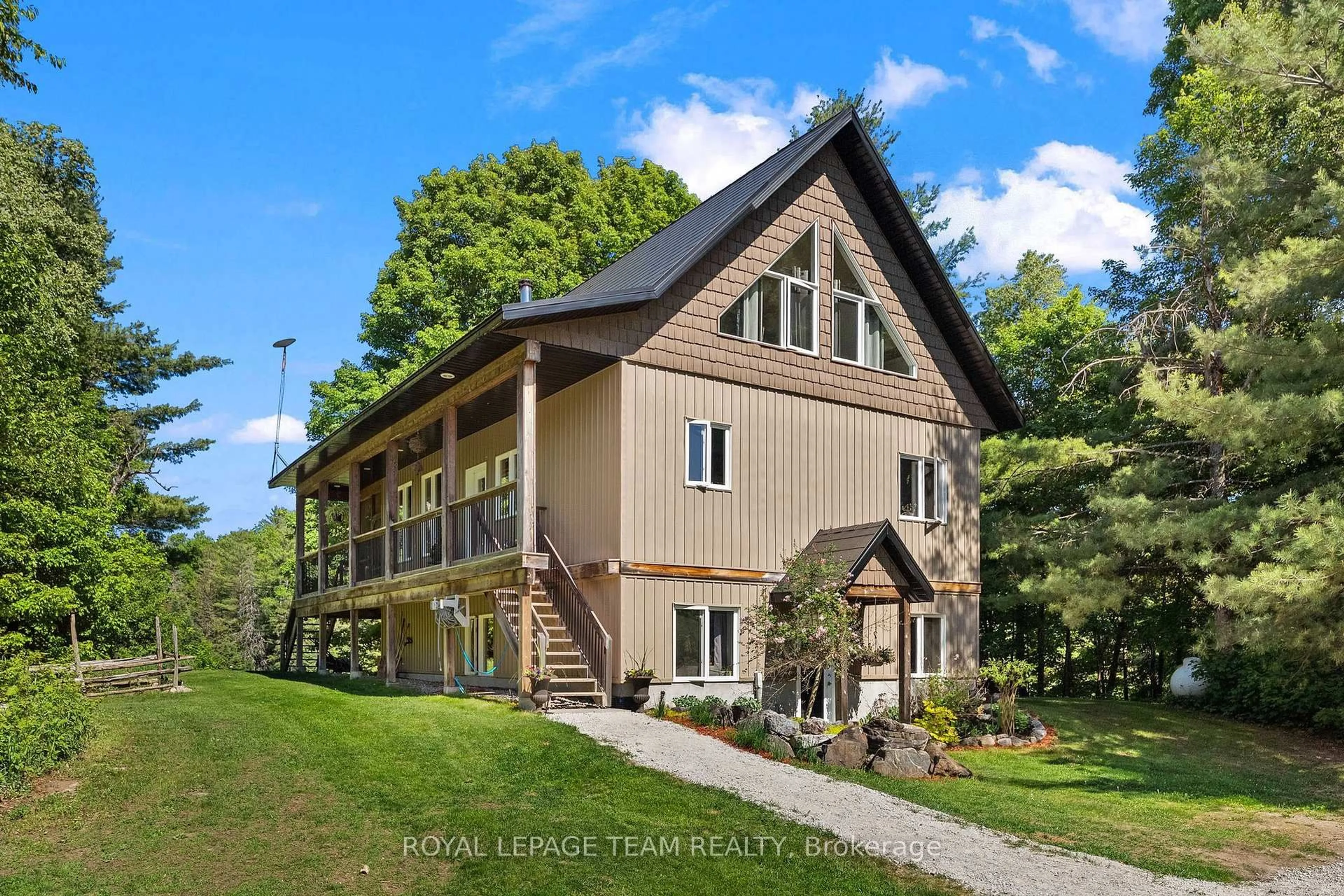 Home with vinyl exterior material, unknown for 1622 Conc. 4B Lanark, Lanark Ontario K0G 1K0
