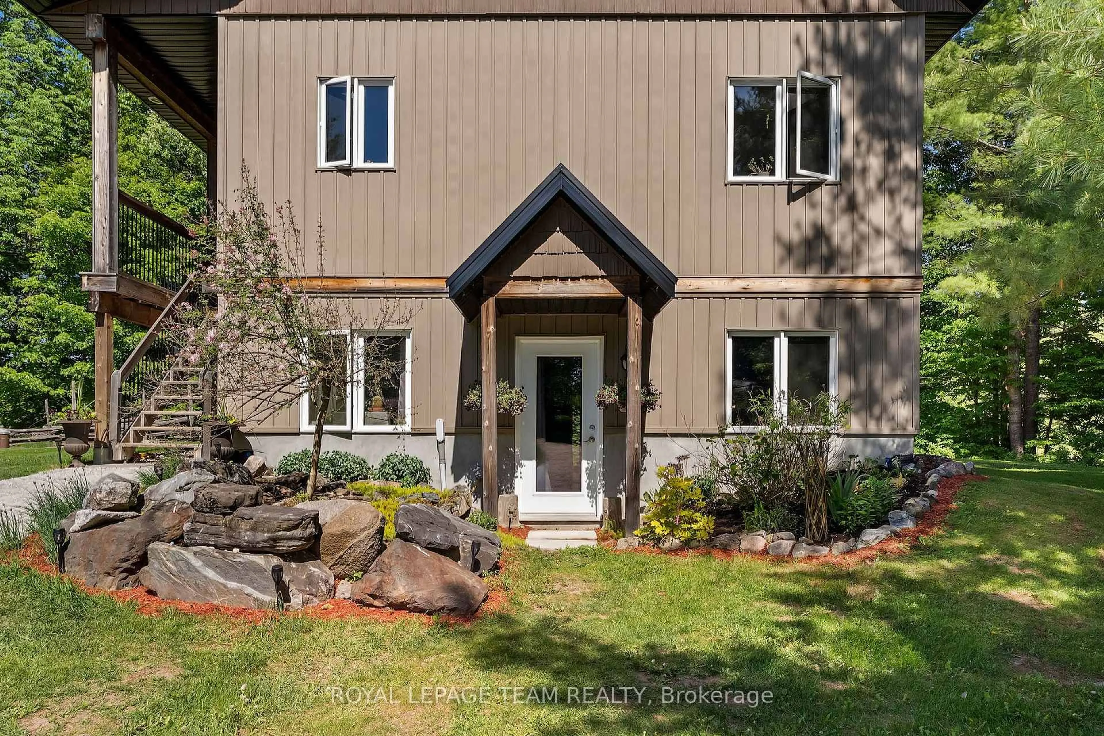Home with brick exterior material, unknown for 1622 Conc. 4B Lanark, Lanark Ontario K0G 1K0