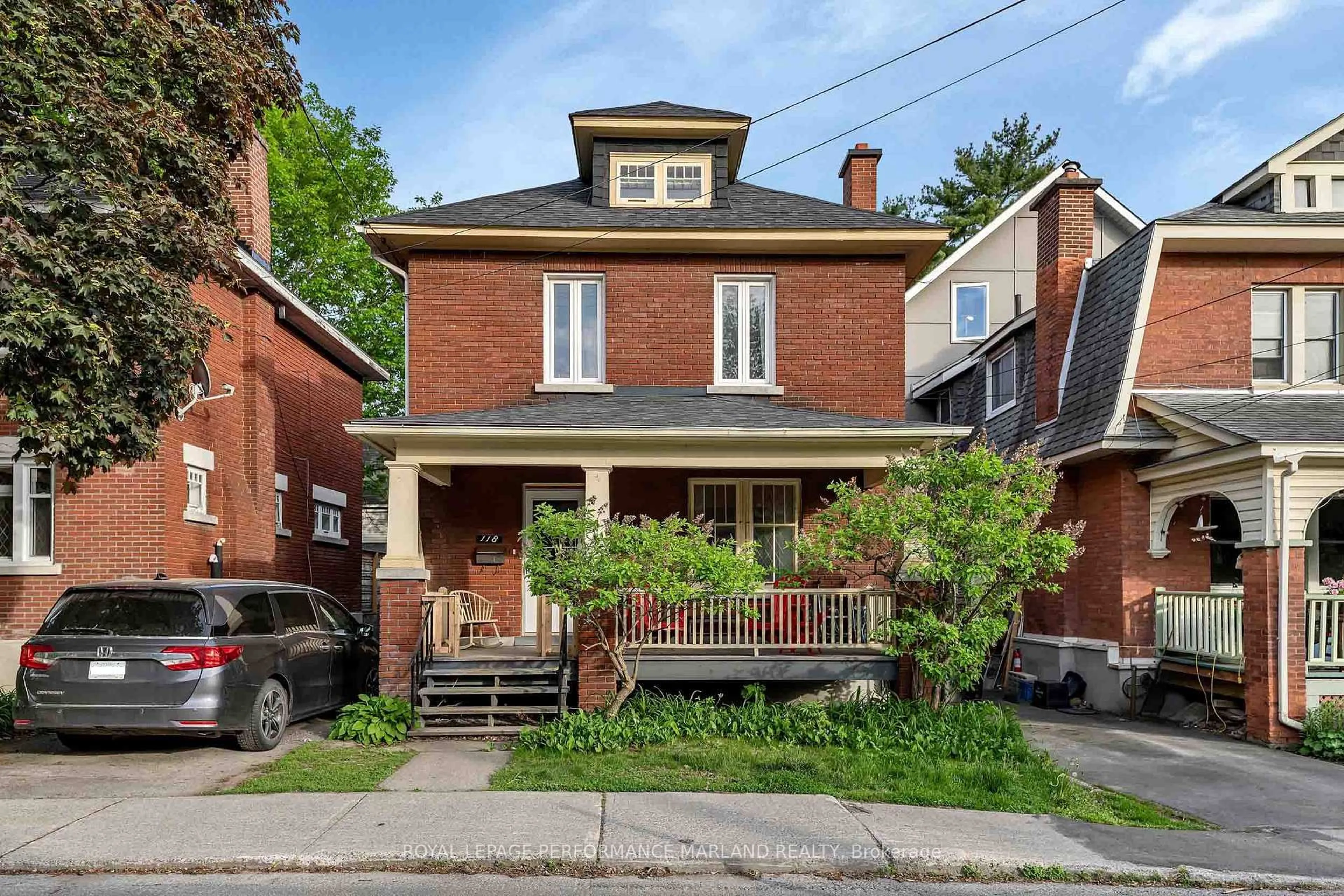 Home with brick exterior material, street for 118 Aylmer Ave, Ottawa Ontario K1S 2X9