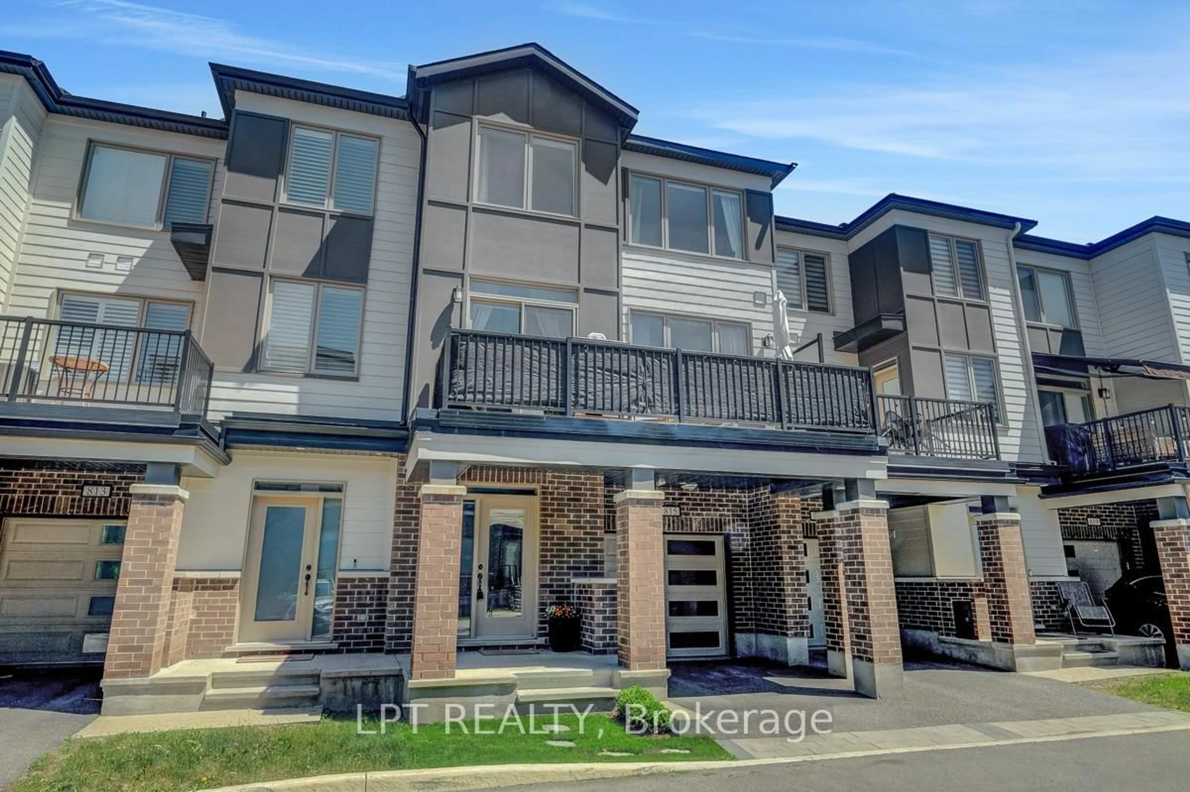 Unknown for 815 Kiniw Private, Ottawa Ontario K1K 4Z4