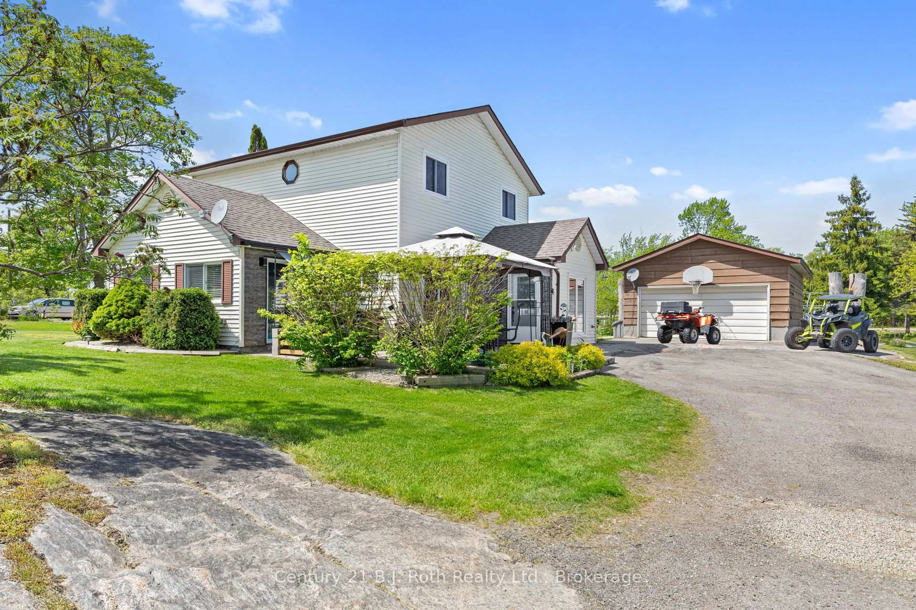 A pic from outside/outdoor area/front of a property/back of a property/a pic from drone, street for 57 Port Severn Rd, Georgian Bay Ontario L0K 1S0