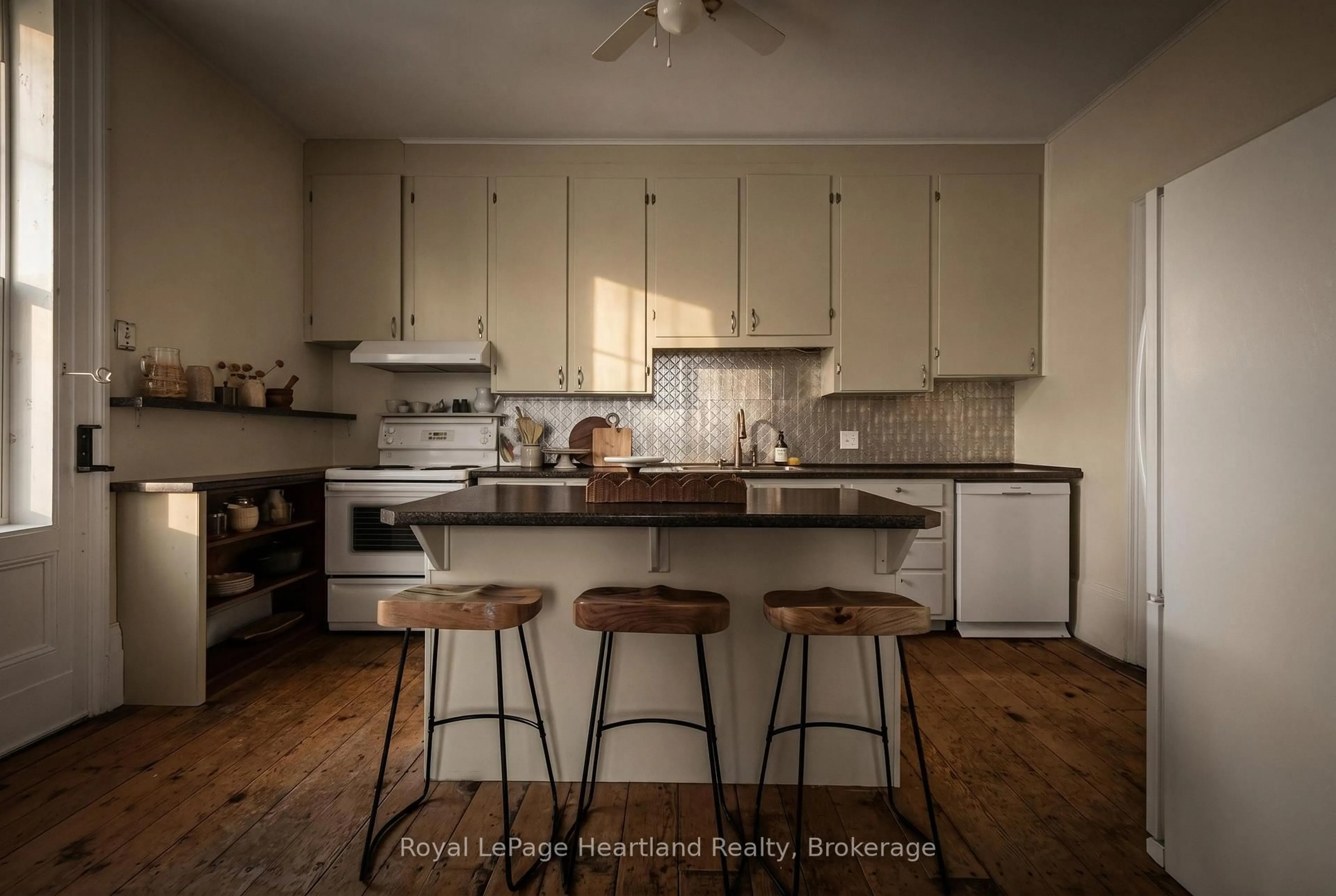 Standard kitchen, unknown for 126 St David St, Goderich Ontario N7A 1L6