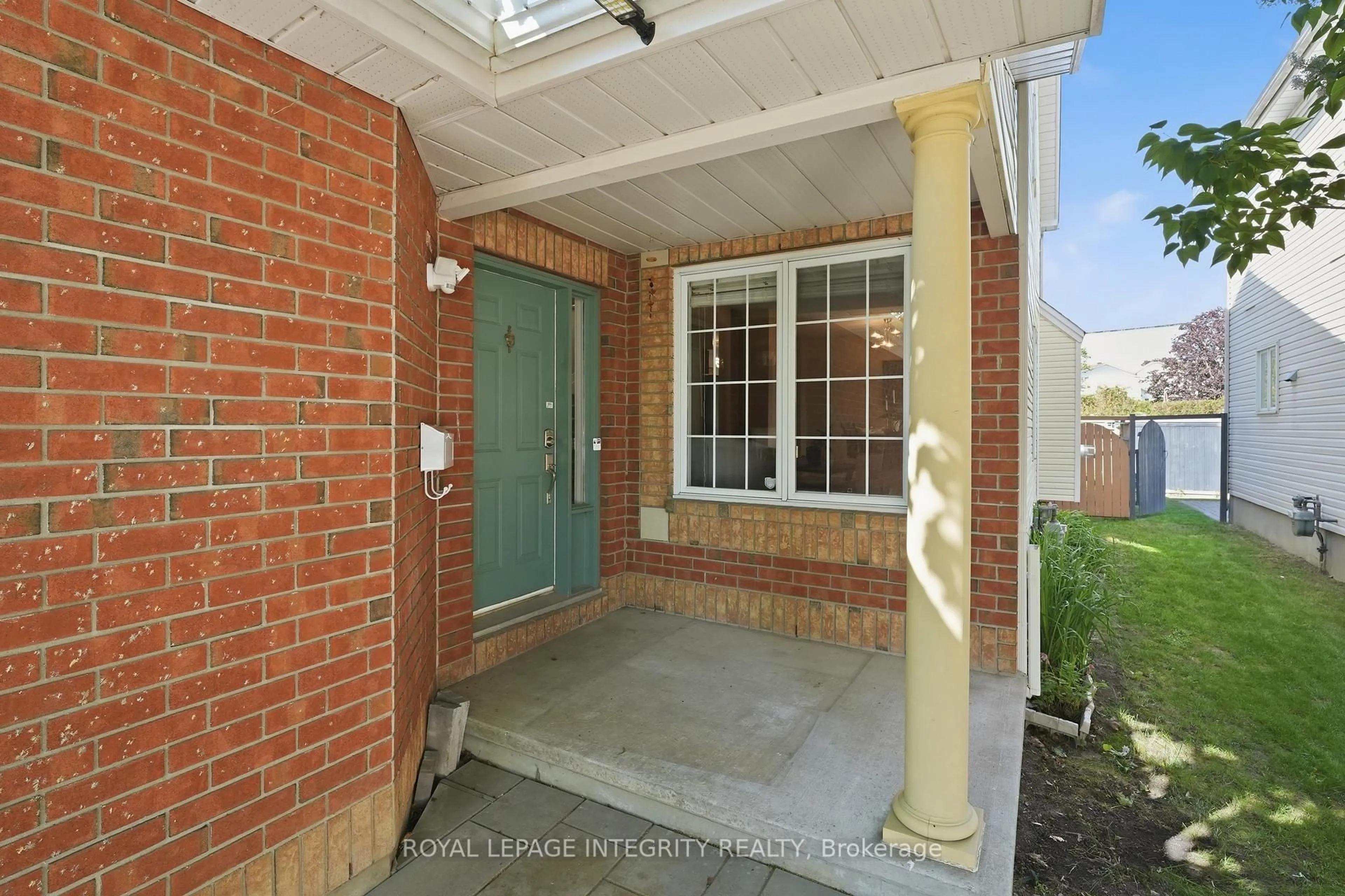 Unknown for 15 Halkirk Ave, Ottawa Ontario K2V 1B1