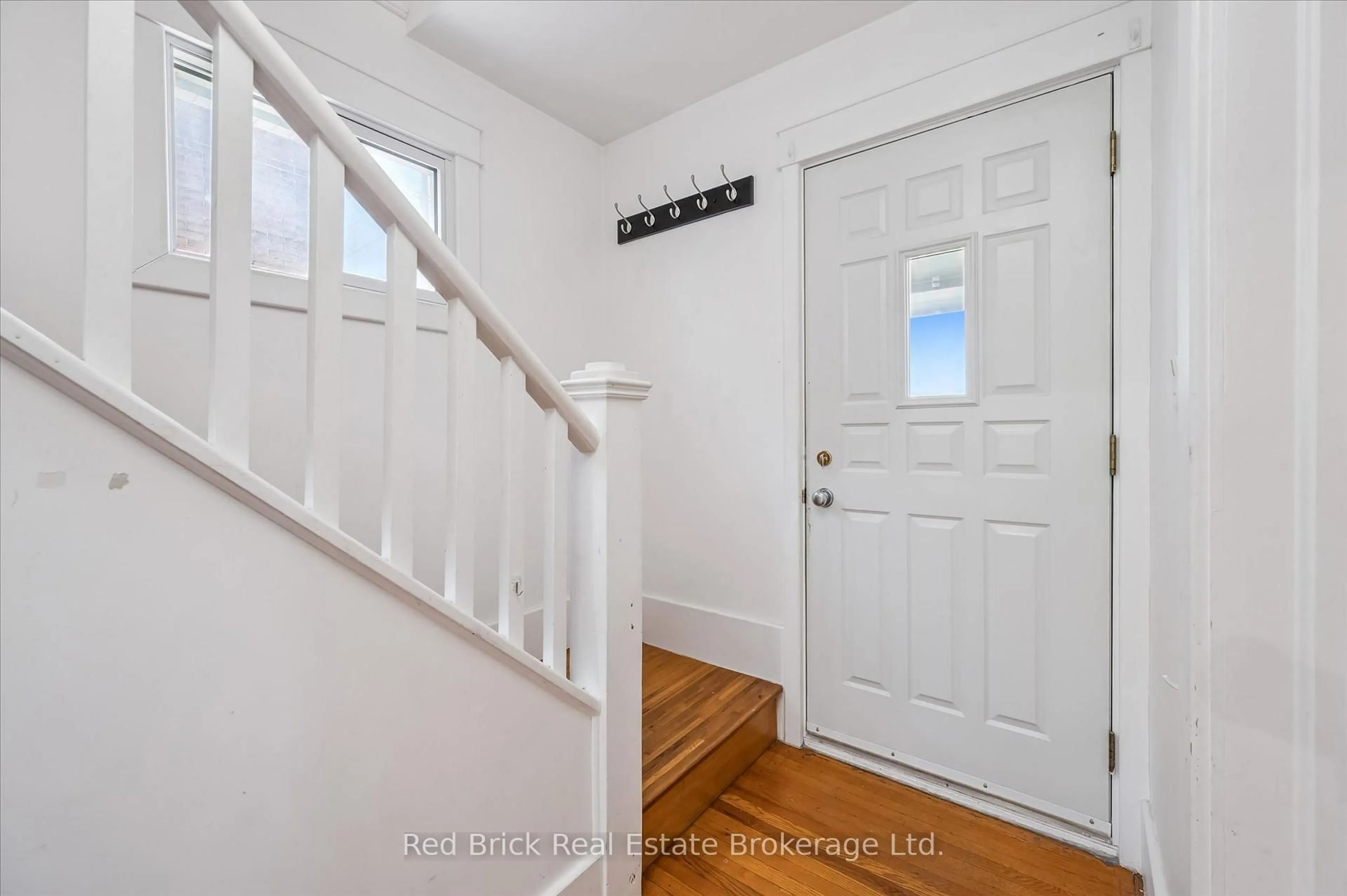 Indoor entryway for 241 Victoria Rd, Guelph Ontario N1E 5P9